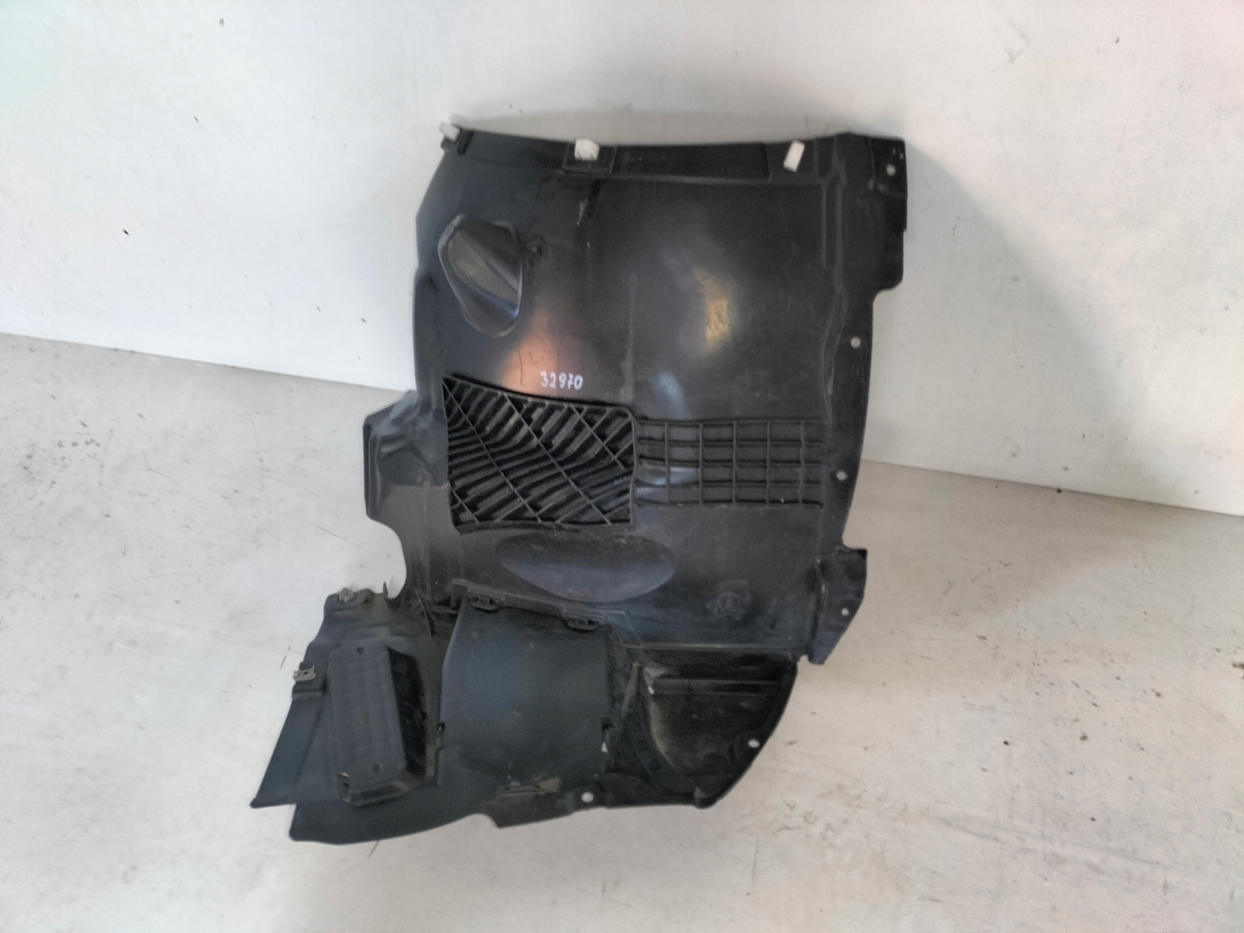 ĽAVÝ PREDNÝ PODBLATNÍK AUDI A4 B10 23- PREDNÁ ČASŤ