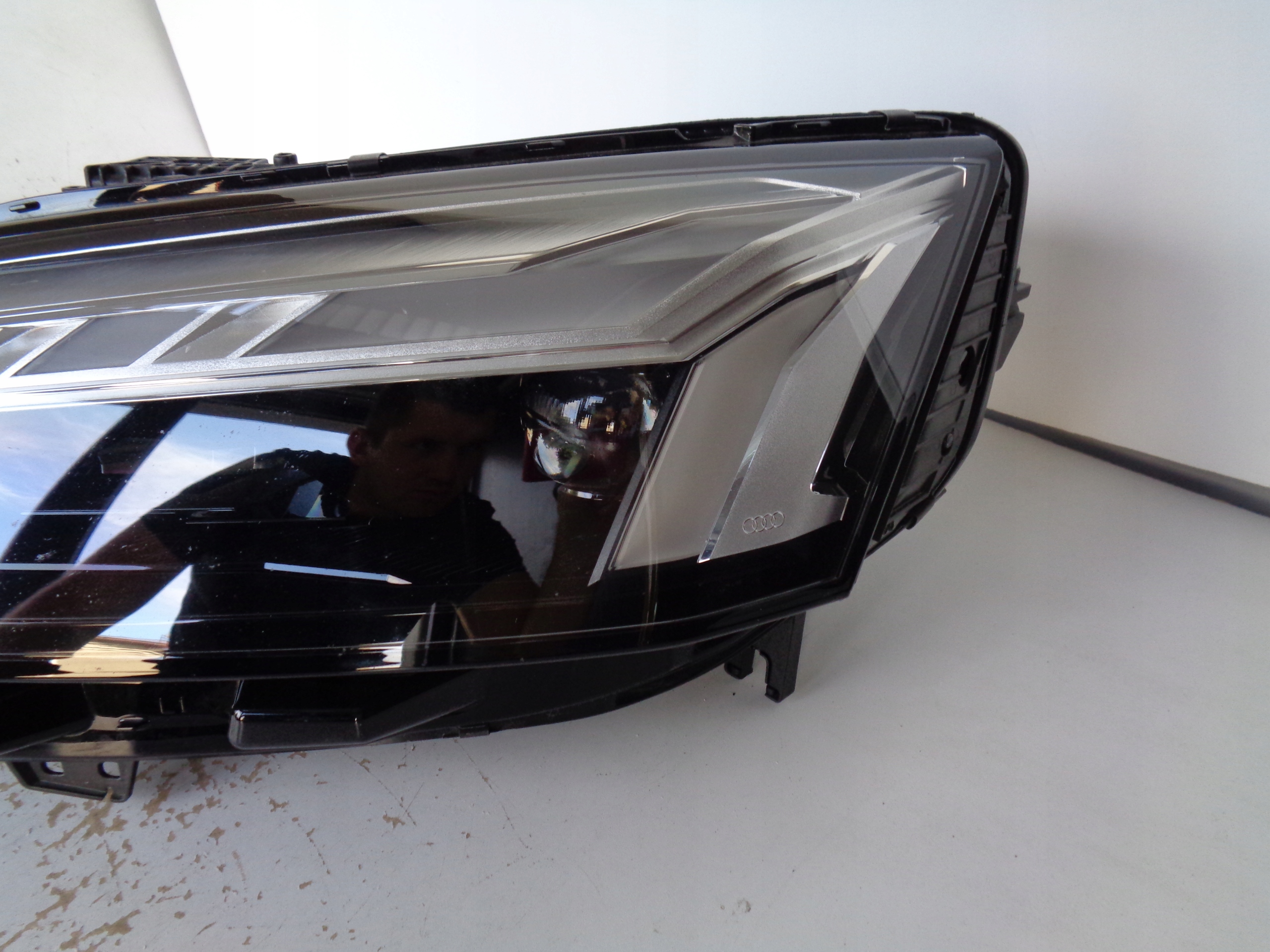 LAVE PREDNE SVETLO AUDI A5 8W6 19- LIFT FULL LED MATRIX