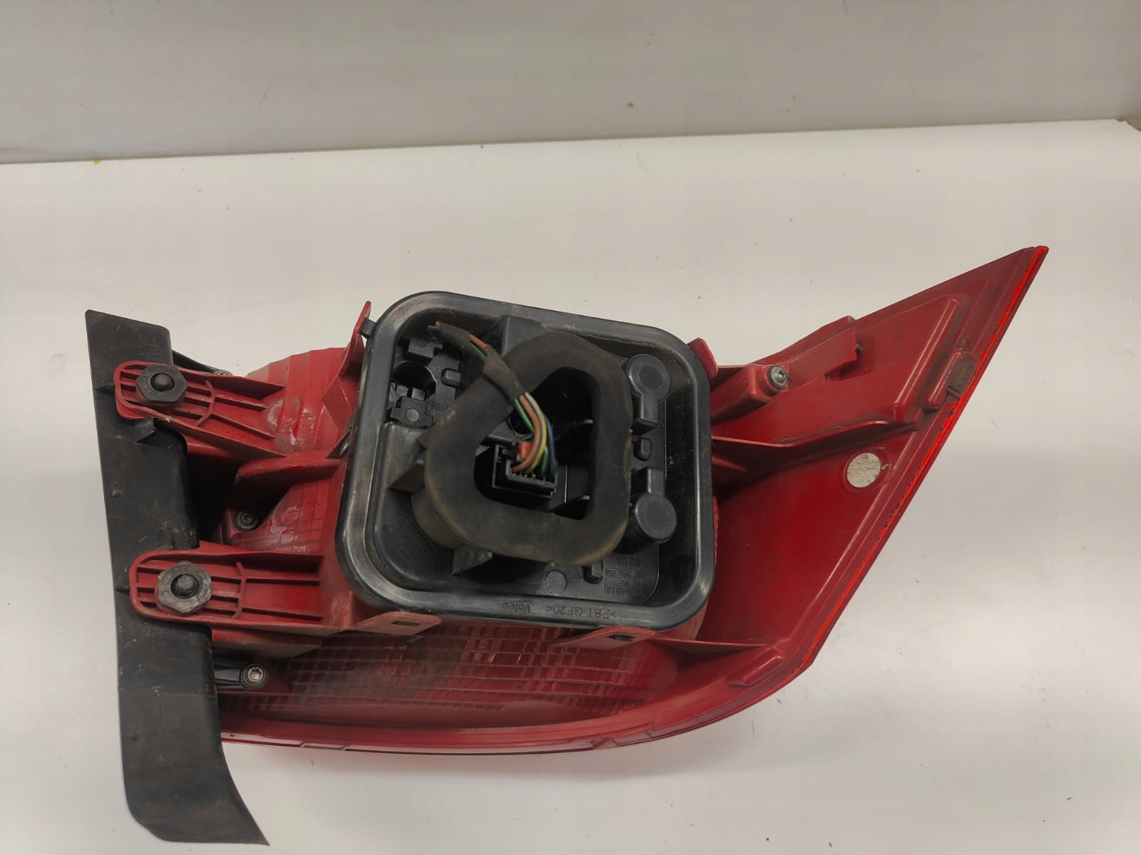 Volkswagen PASSAT  b7 3ae945096c PRAVÉ ZADNÉ SVETLO SEDAN