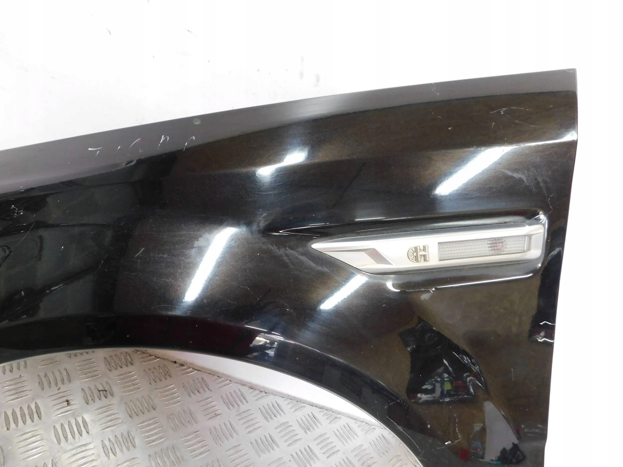 BLATNIK PREDNÝ LAVY OPEL TIGRA B