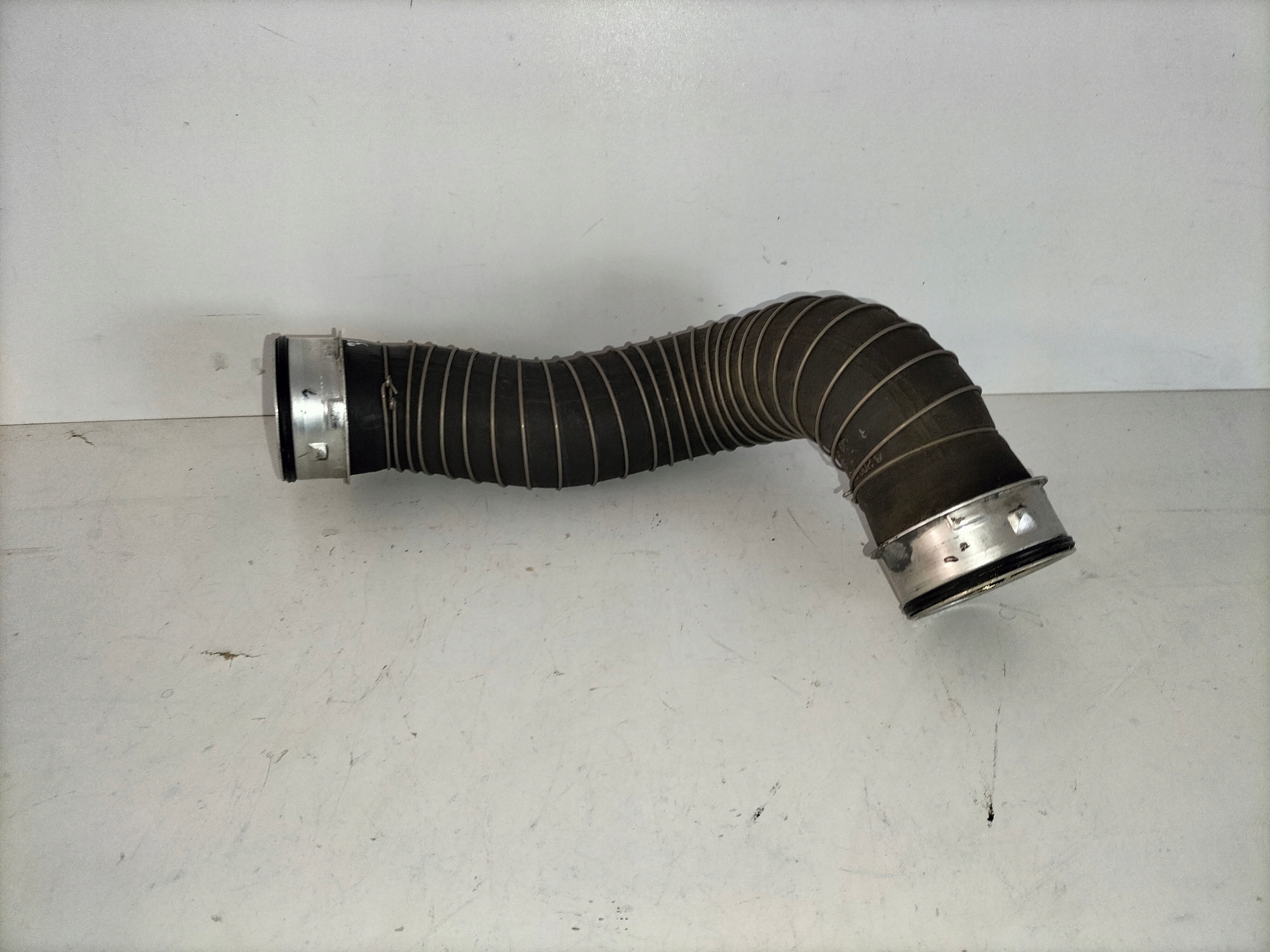 HADICA HADICA VZDUCHU INTERCOOLERA MERCEDES CLC CL203 08-11 C KLASA W203