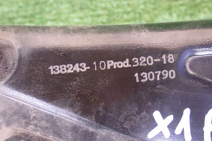 BMW X1 F48 15- PREDNE CELO