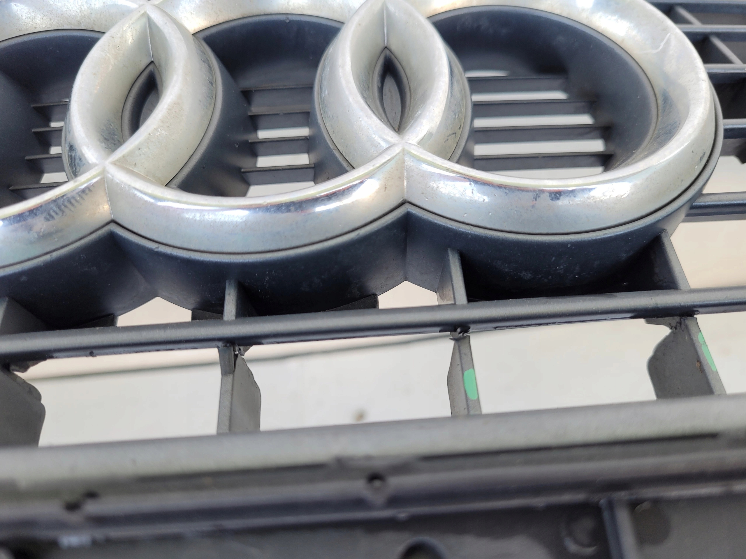 AUDI A3 8P LIFT 05-07 PREDNÝ NÁRAZNÍK