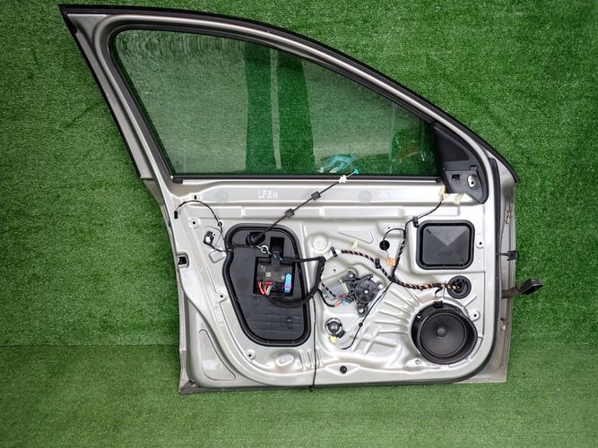 SKODA OCTAVAI III LAVE PREDNE DVERE