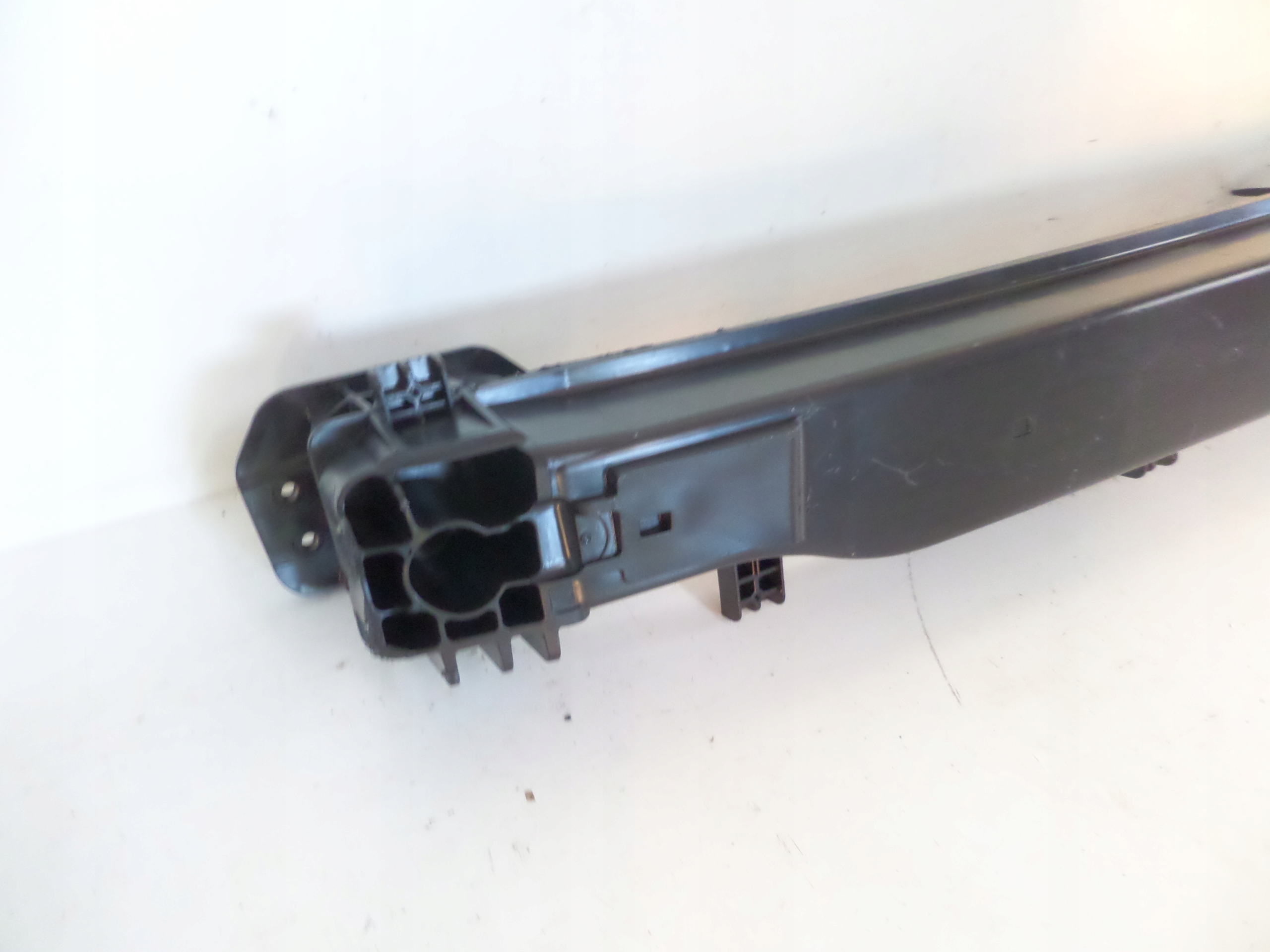 ZADNA VYSTUHA HYUNDAI SANTA FE IV 18-