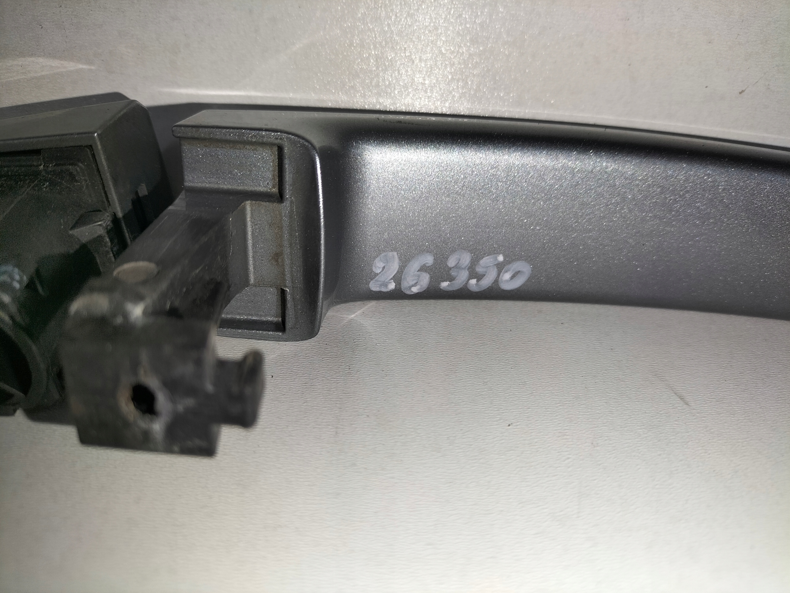 KLUCKA PRAVYCH ZADNYCH DVERI OPEL ASTRA IV J 09-