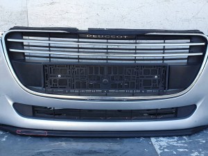 Peugeot 508 PREDNÝ NÁRAZNÍK 9686572177 Peugeot 508 PREDNÝ NÁRAZNÍK 9686572177