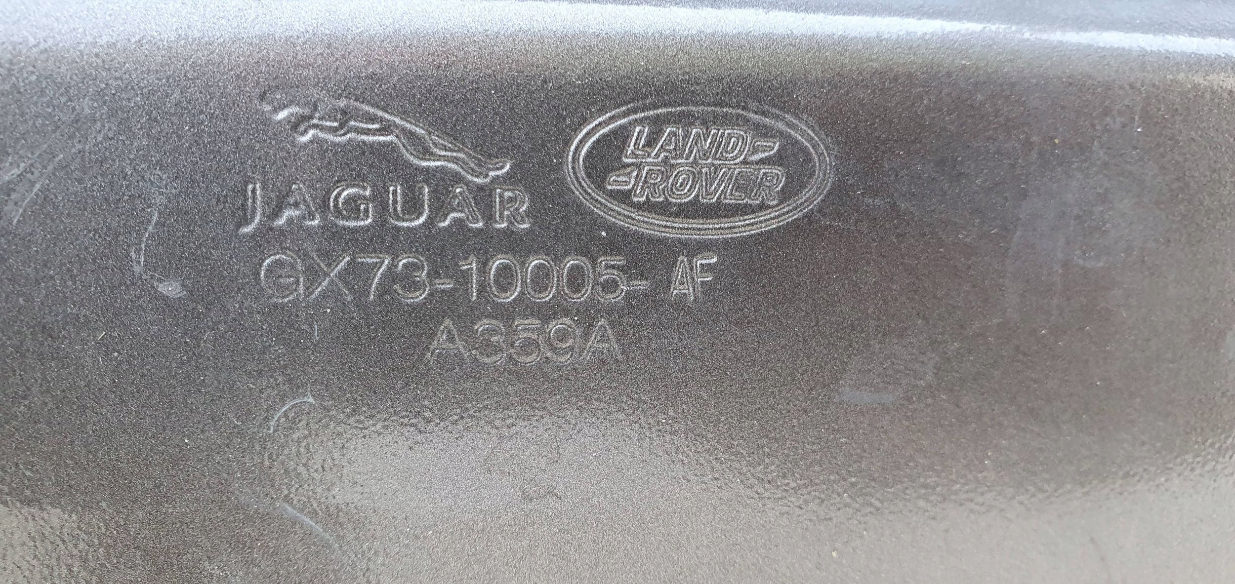 JAGUAR XE X760 015- GX73-17859-AD VÝSTUHA PREDNÉHO NÁRAZNÍKA PREDNÉ ČELO