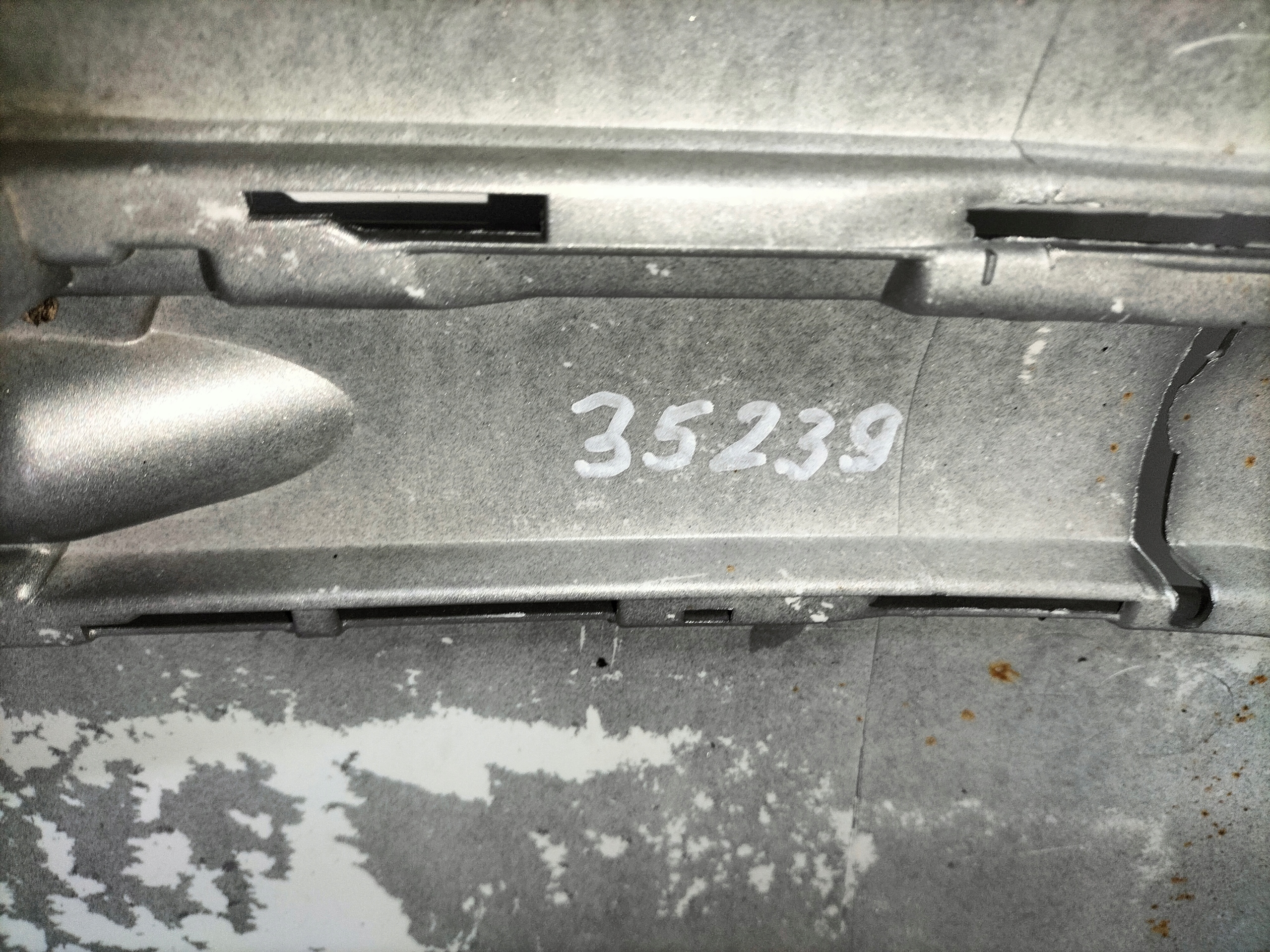 ZADNÝ NÁRAZNÍK MERCEDES A KLASA W168 LIFT 00-04