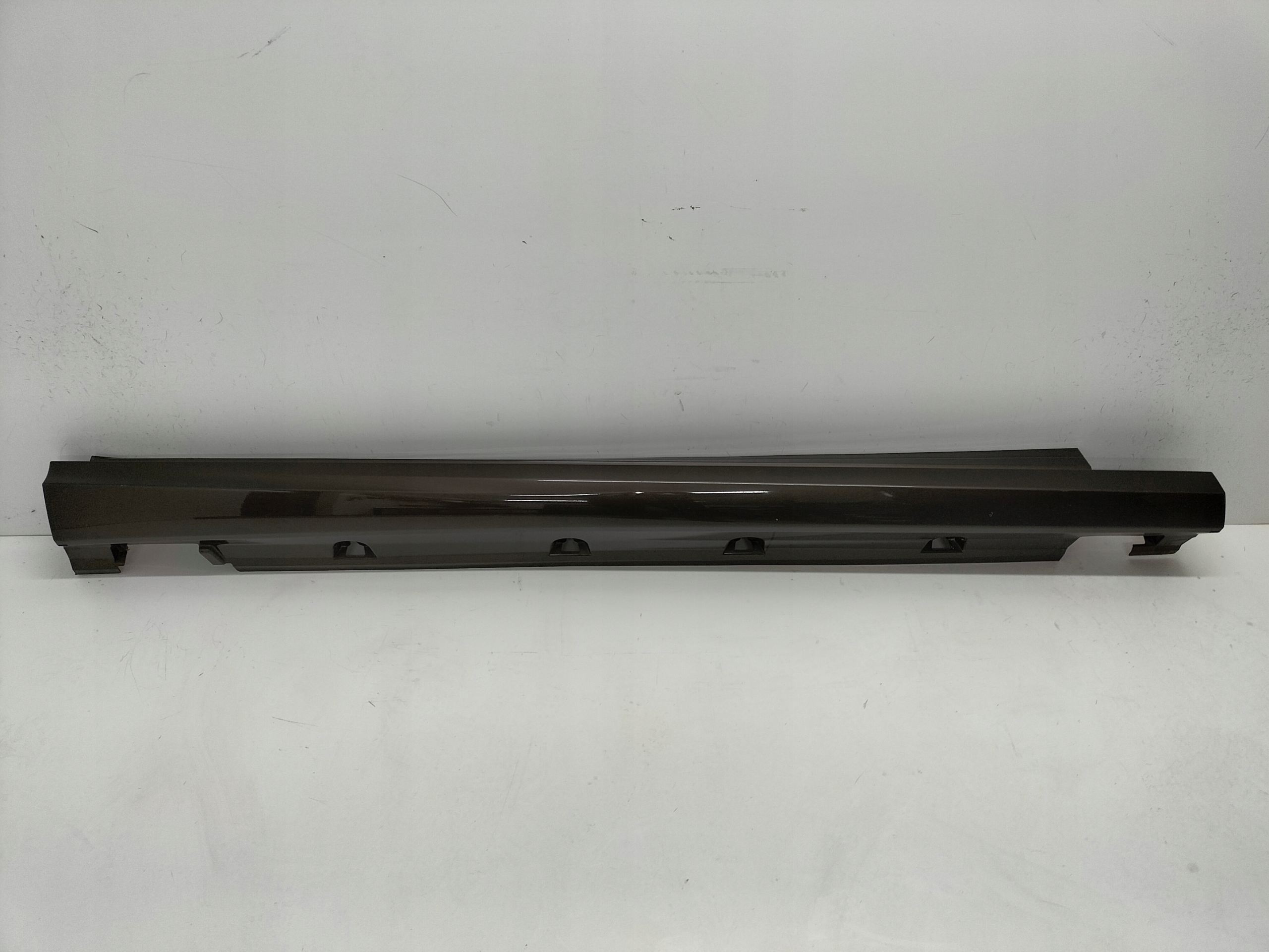 PRAVA PRAHOVA LISTA MERCEDES ML M-KLASSE W166 11- AMG