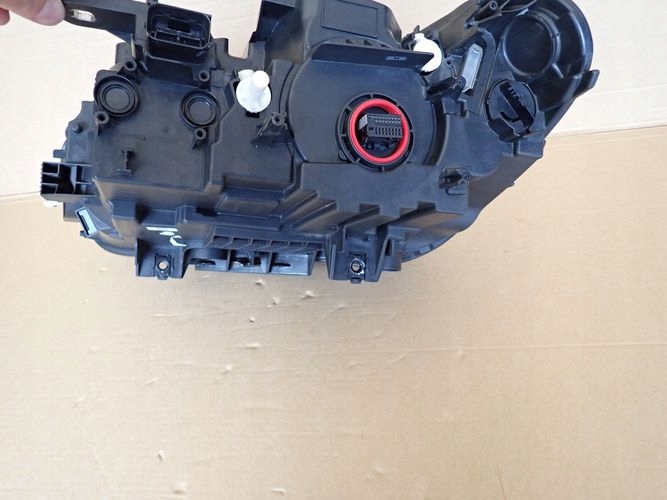 BMW X1 F48 FULL LED 15- PRAVE PREDNE SVETLO 7495004-06