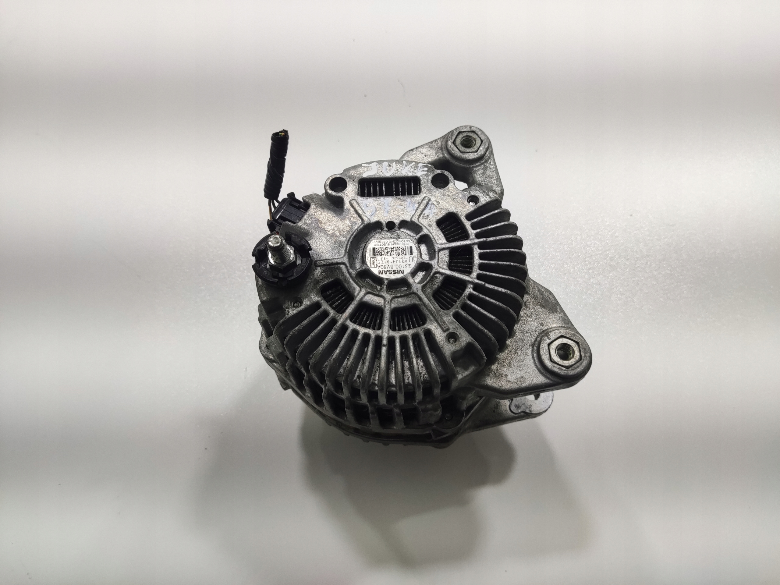 ALTERNÁTOR NISSAN JUKE I F15 1.2 DIG-T 2015-2019 LIFT 23100-BV80A