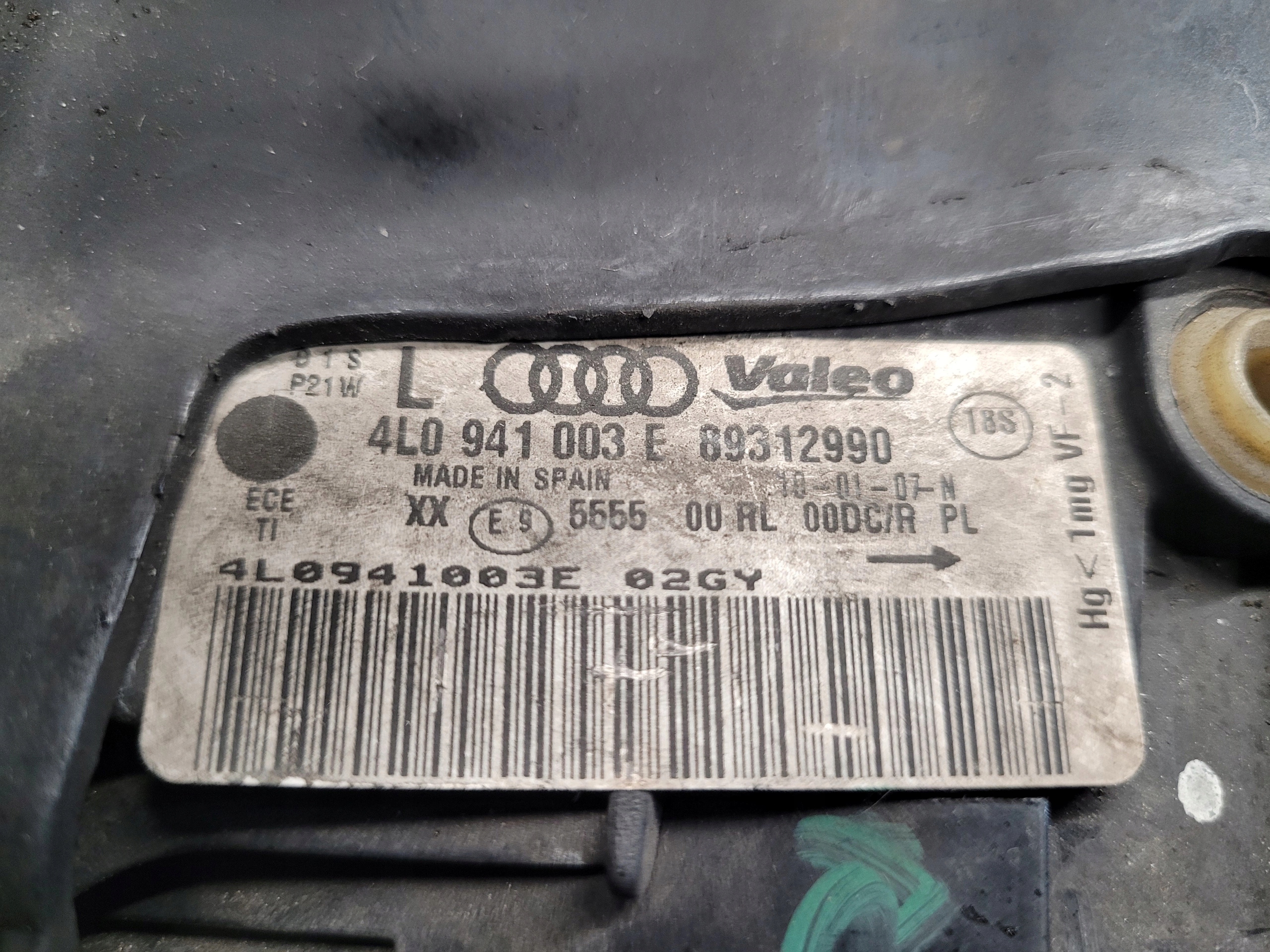 AUDI Q7 4L XENON ĽAVÉ PREDNÉ SVETLO GB VERZIA 4L0941003E