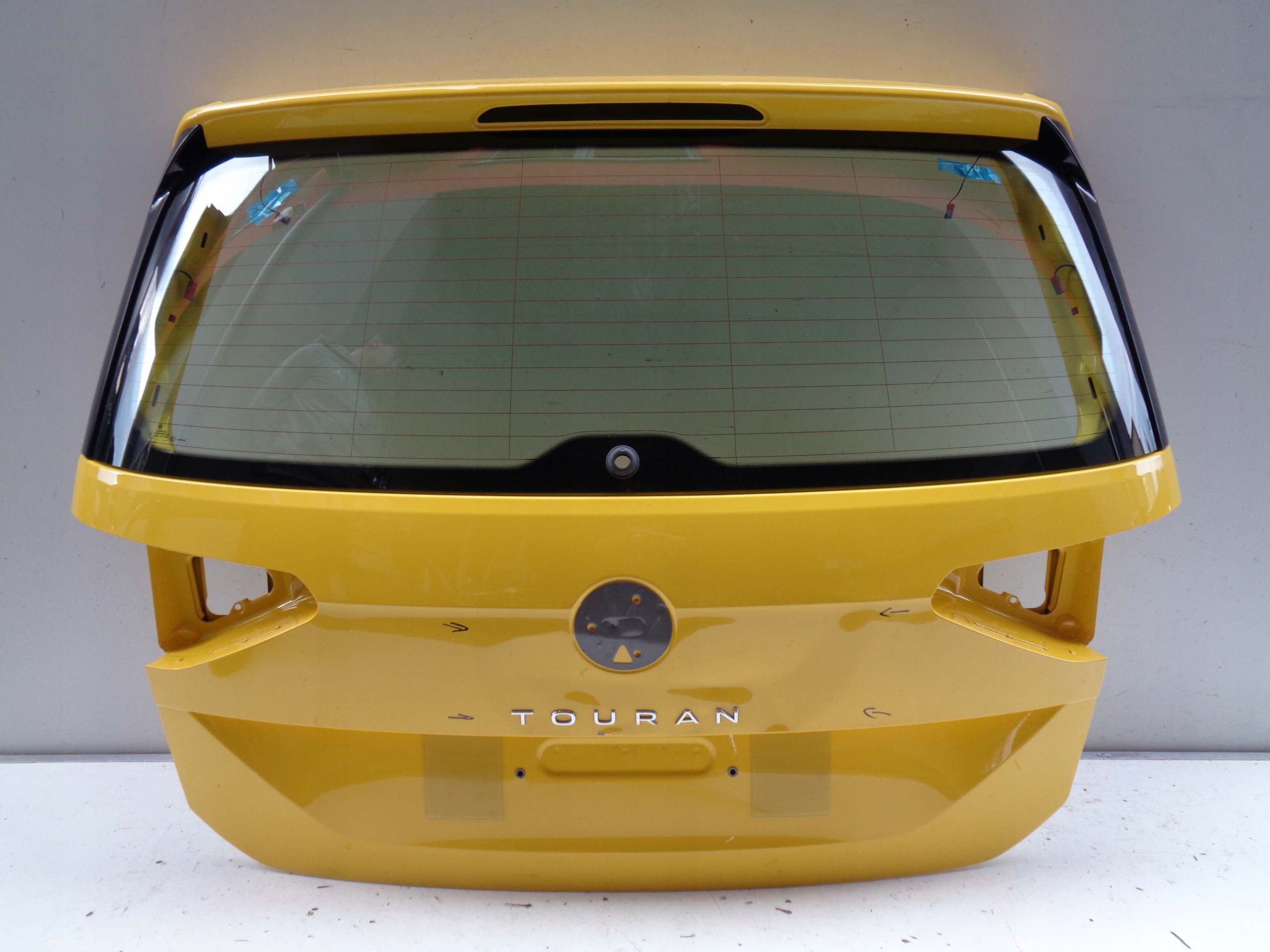 ZADNÁ KAPOTA VW TOURAN 5TA 16- SKLO NR 39481