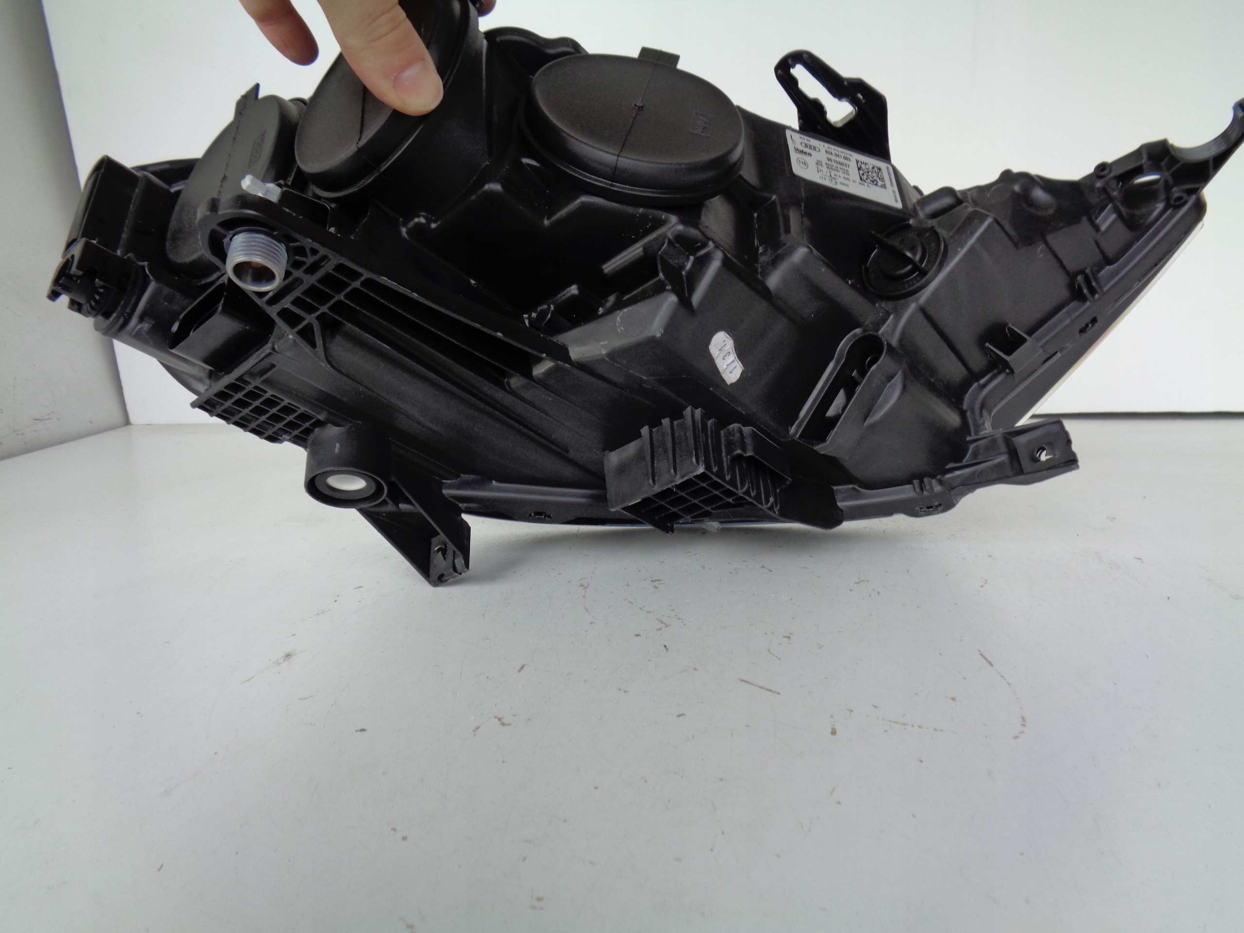 LAVE PREDNE SVETLO AUDI A1 82A 18-