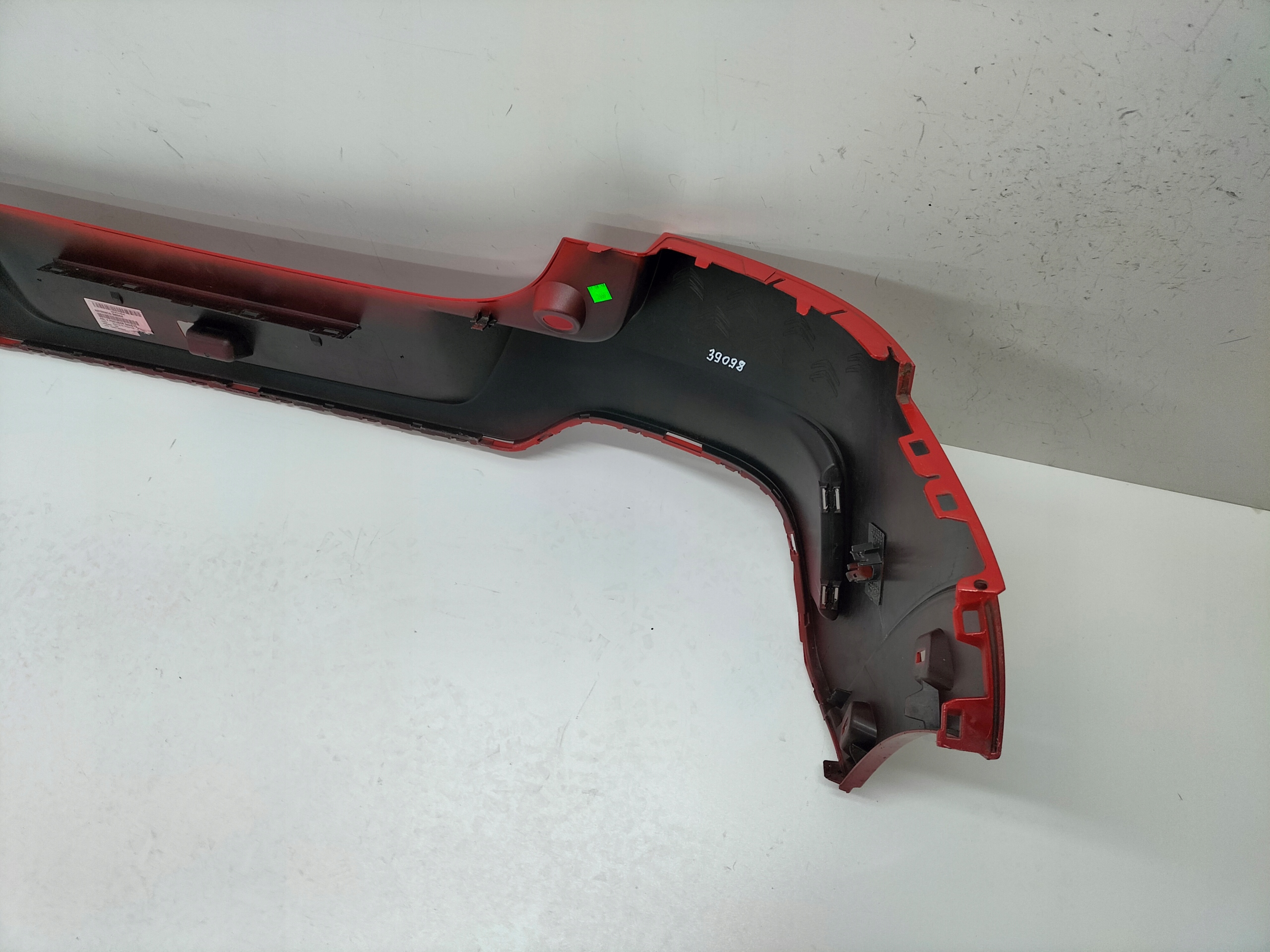 ZADNÝ NÁRAZNÍK CITROEN C4 CACTUS LIFT 17-
