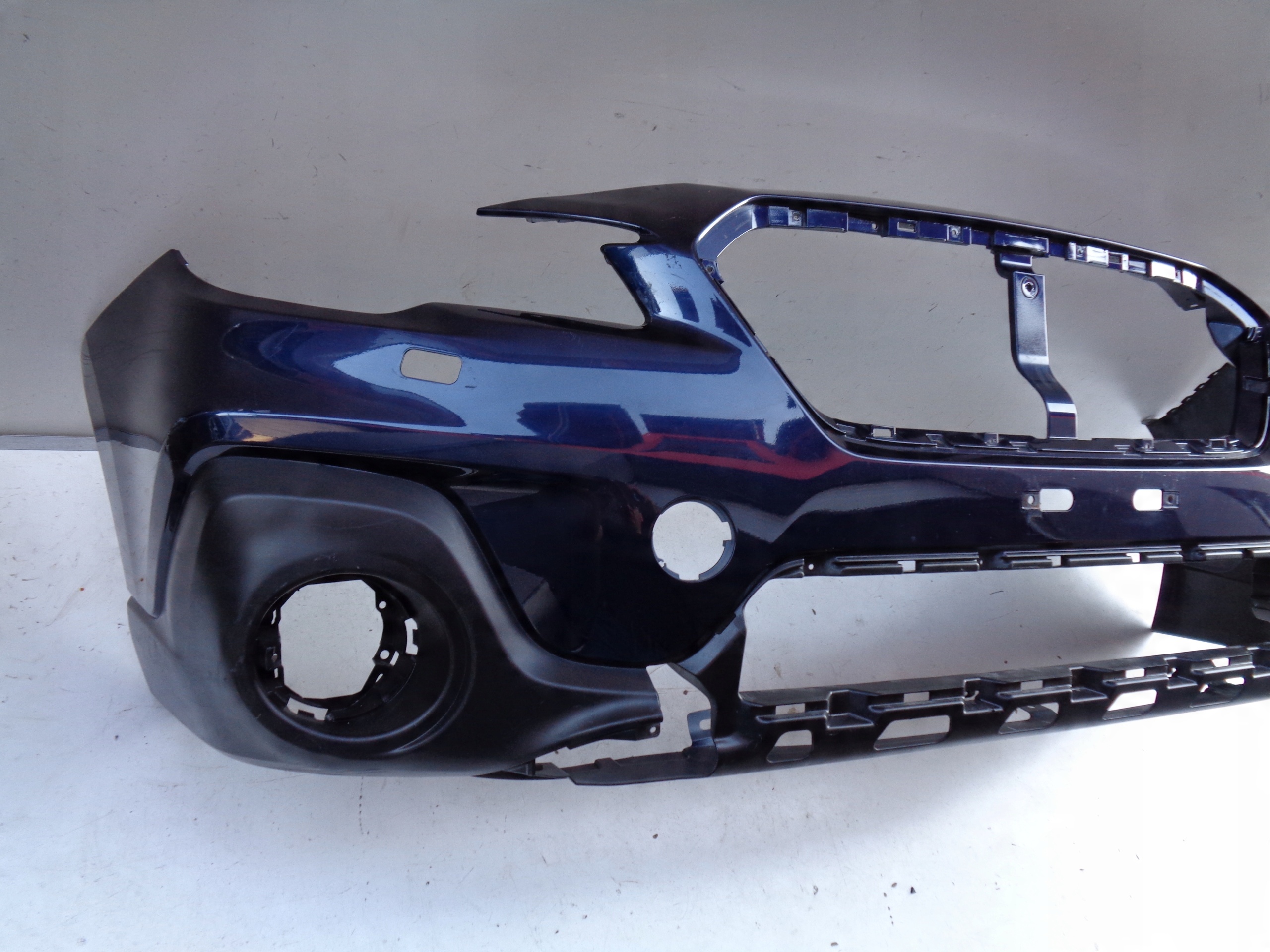 PREDNÝ NÁRAZNÍK SUBARU OUTBACK V 17- LIFT NR 36789