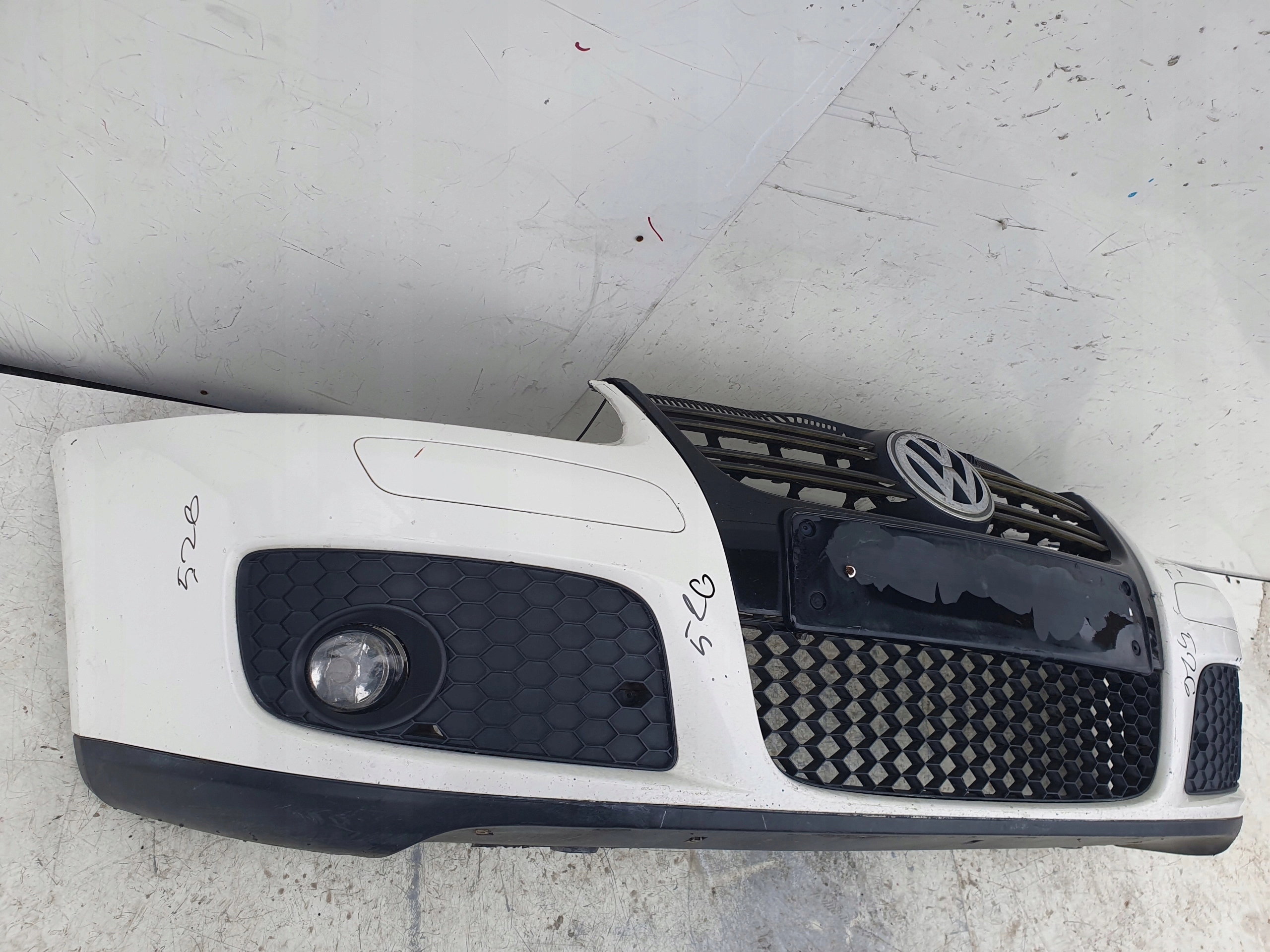 VW GOLF 5 V GTI PREDNÝ NÁRAZNÍK
