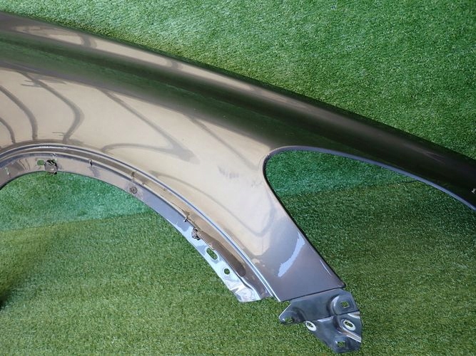 VOLVO C30 LIFT 06- PRAVY PREDNY BLATNIK