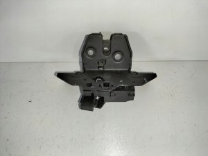 ZAMOK ZADNEJ KAPOTY OPEL ASTRA V K 15- KOMBI ZAMOK ZADNEJ KAPOTY OPEL ASTRA V K 15- KOMBI