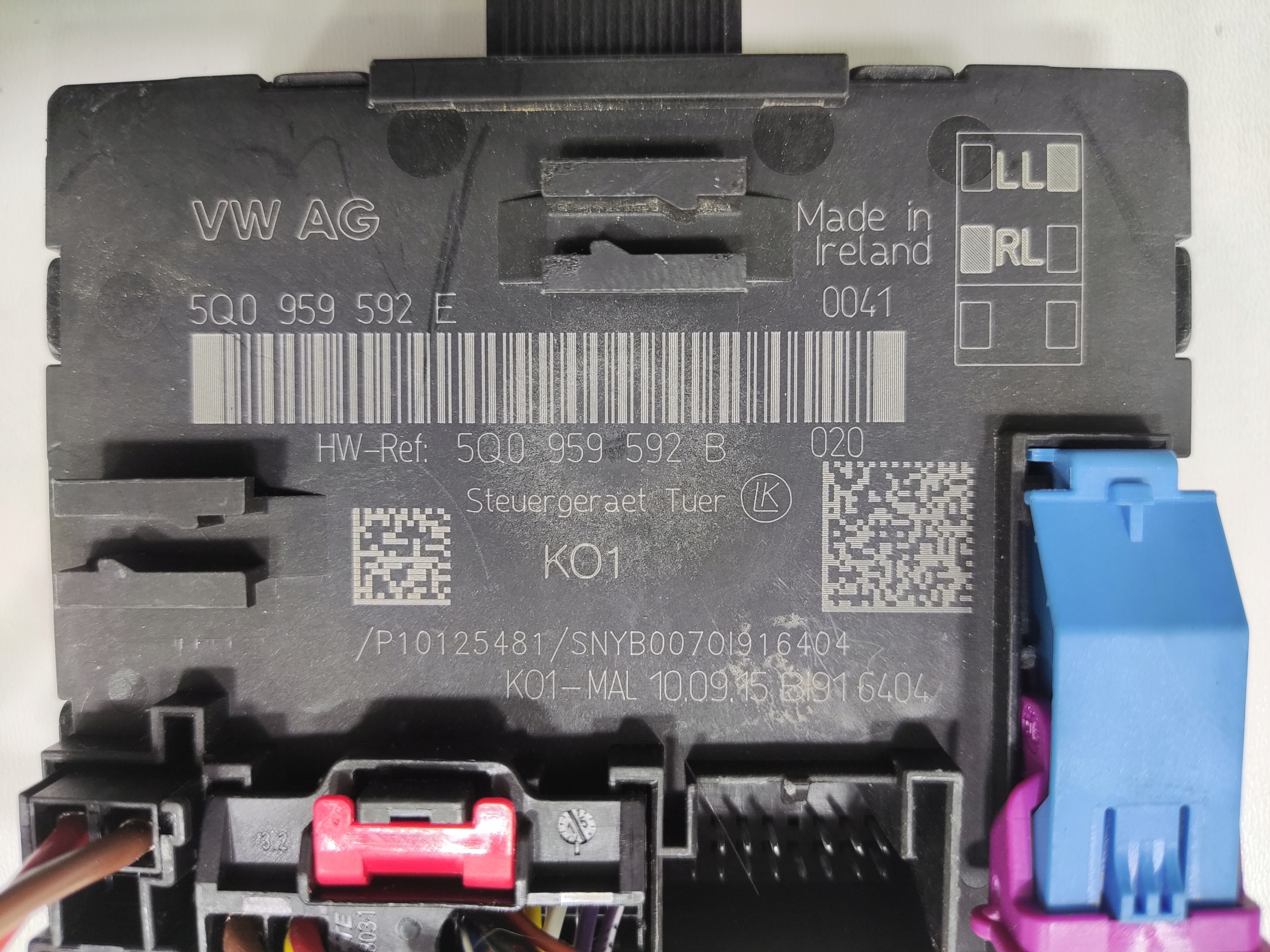 MODUL RIADIACA JEDNOTKA PRAVE PREDNE DVERE VOLKSWAGEN GOLF VII 5Q0959592B