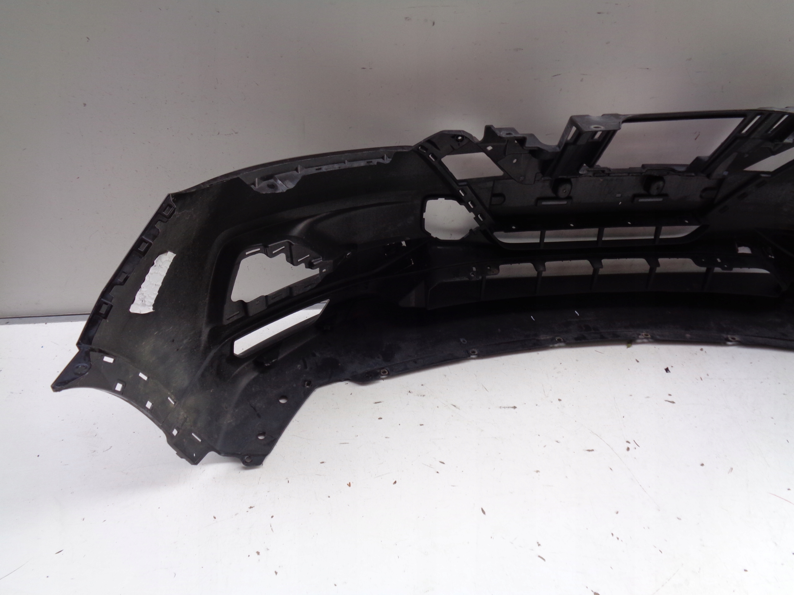 PREDNÝ NÁRAZNÍK NISSAN QASHQAI 17- LIFT NR 37430
