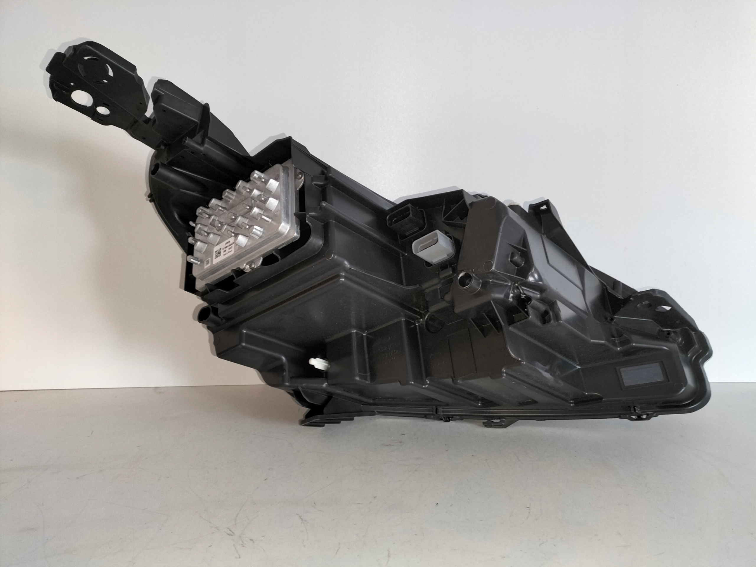 LAVE PREDNE SVETLO PEUGEOT 3008 II 5008 II LIFT 20- FULL LED TE