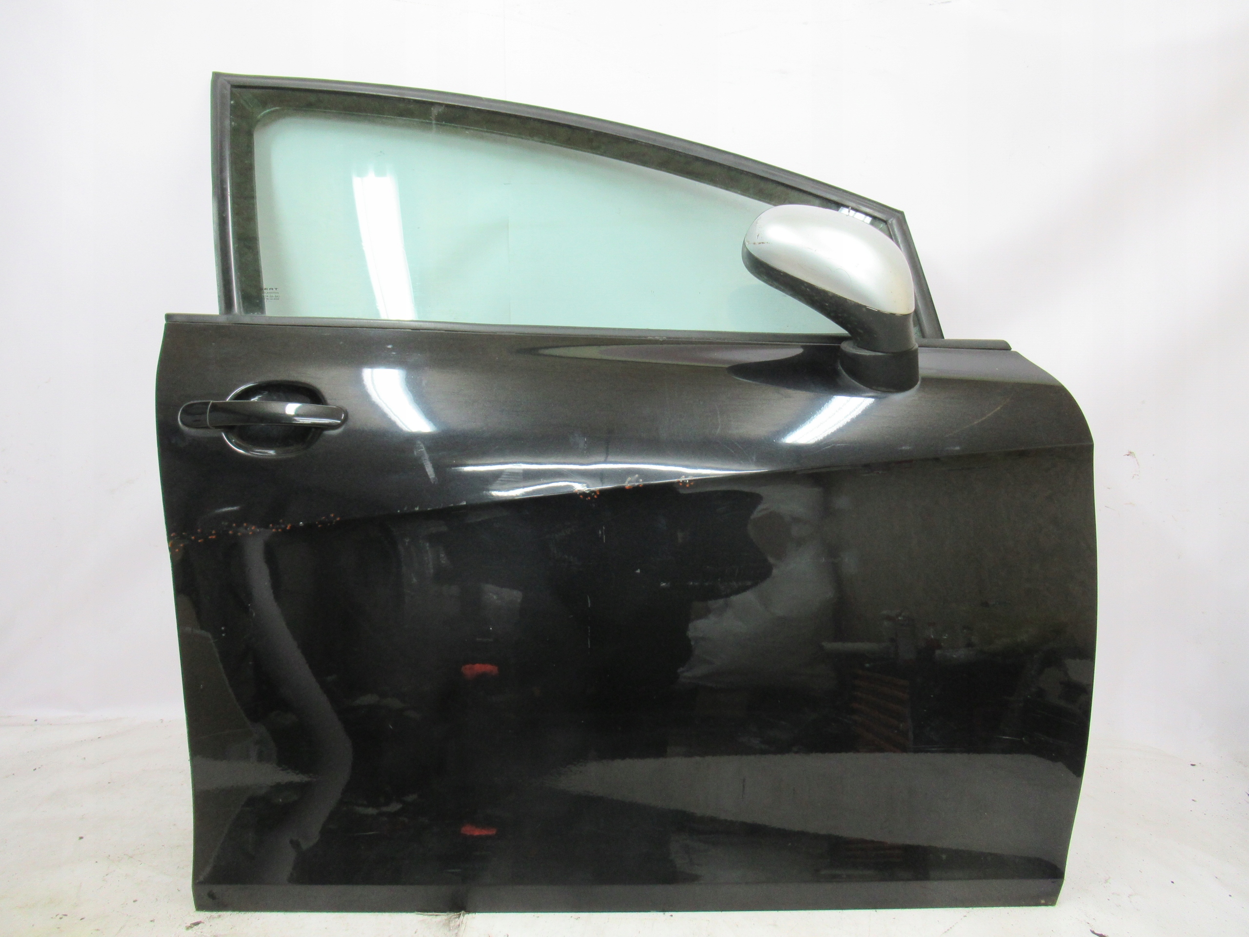 PRAVÉ PREDNÉ DVERE SEAT IBIZA 6J 08-