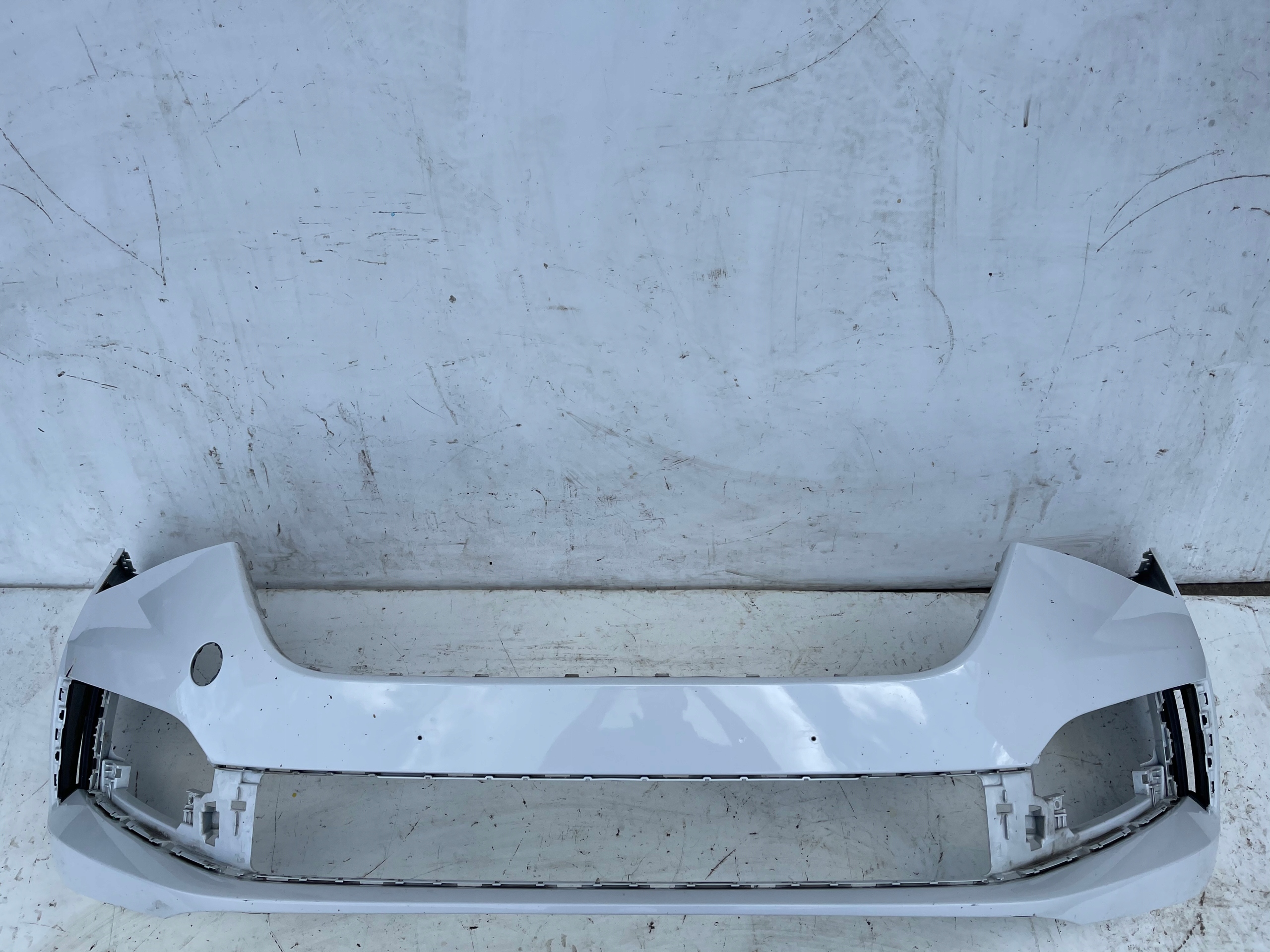 PREDNÝ NÁRAZNÍK SKODA SCALA