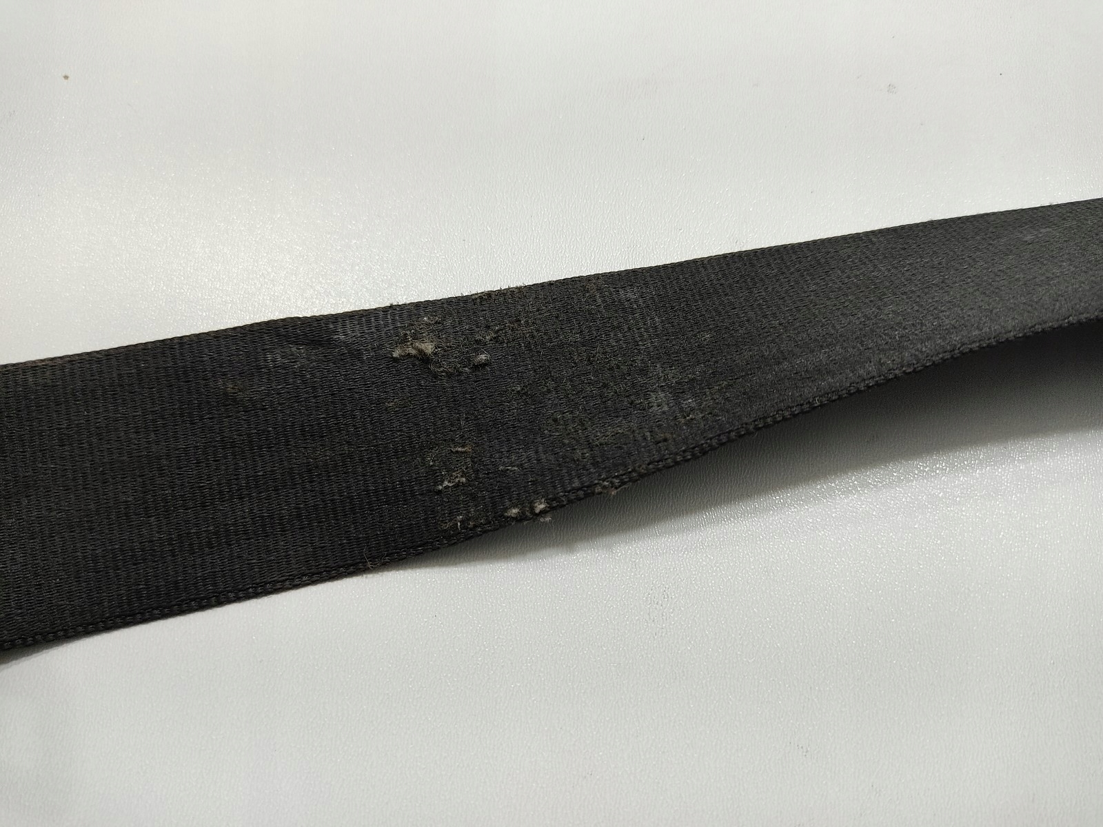 BEZPEČNOSTNÝ PÁS ĽAVÝ PRAVÝ ZADNÝ LAND ROVER DEFENDER BTR5779 99-06
