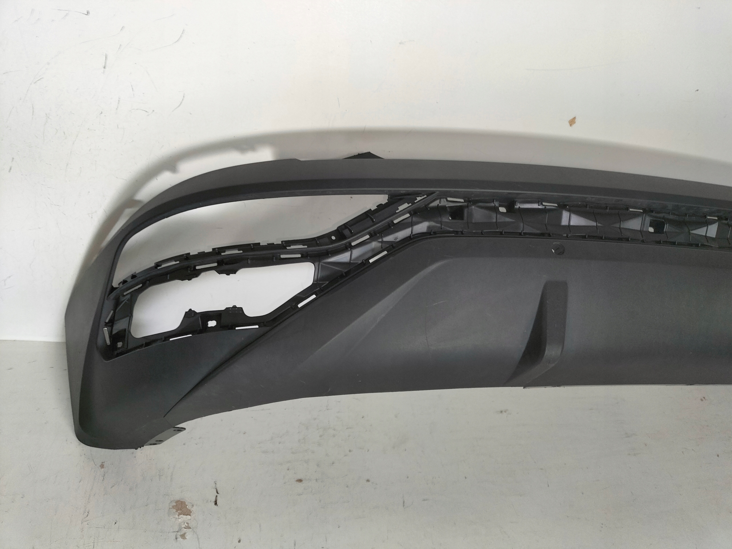 ZADNÝ NÁRAZNÍK HYUNDAI TUCSON 4 IV 20-