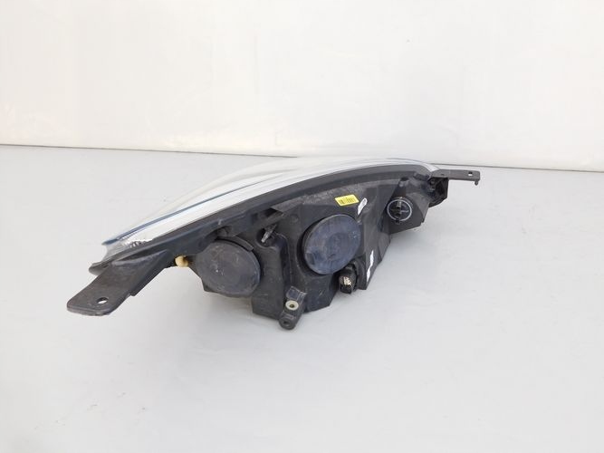FORD FIESTA MK8 VIII 17- LAVE PREDNE SVETLO