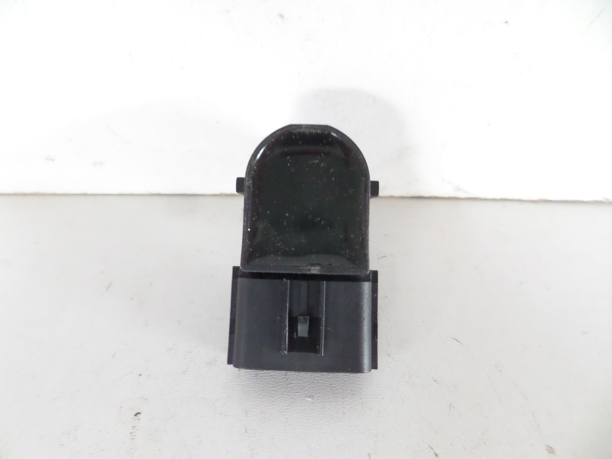 PARKOVACI SENZOR PDC KIA HYUNDAI 95720-G3000RB4