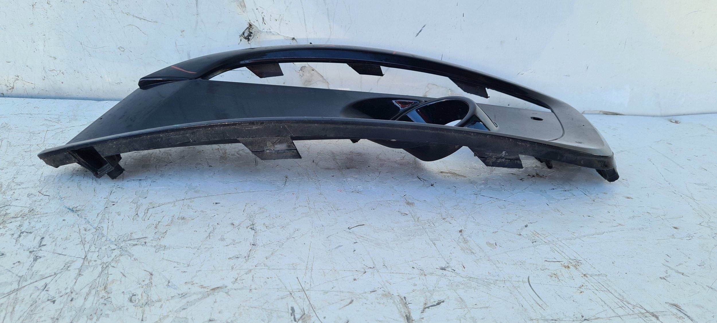 KIA Ceed II 2 lift 86563-A2610 LAVA HMLOVKA