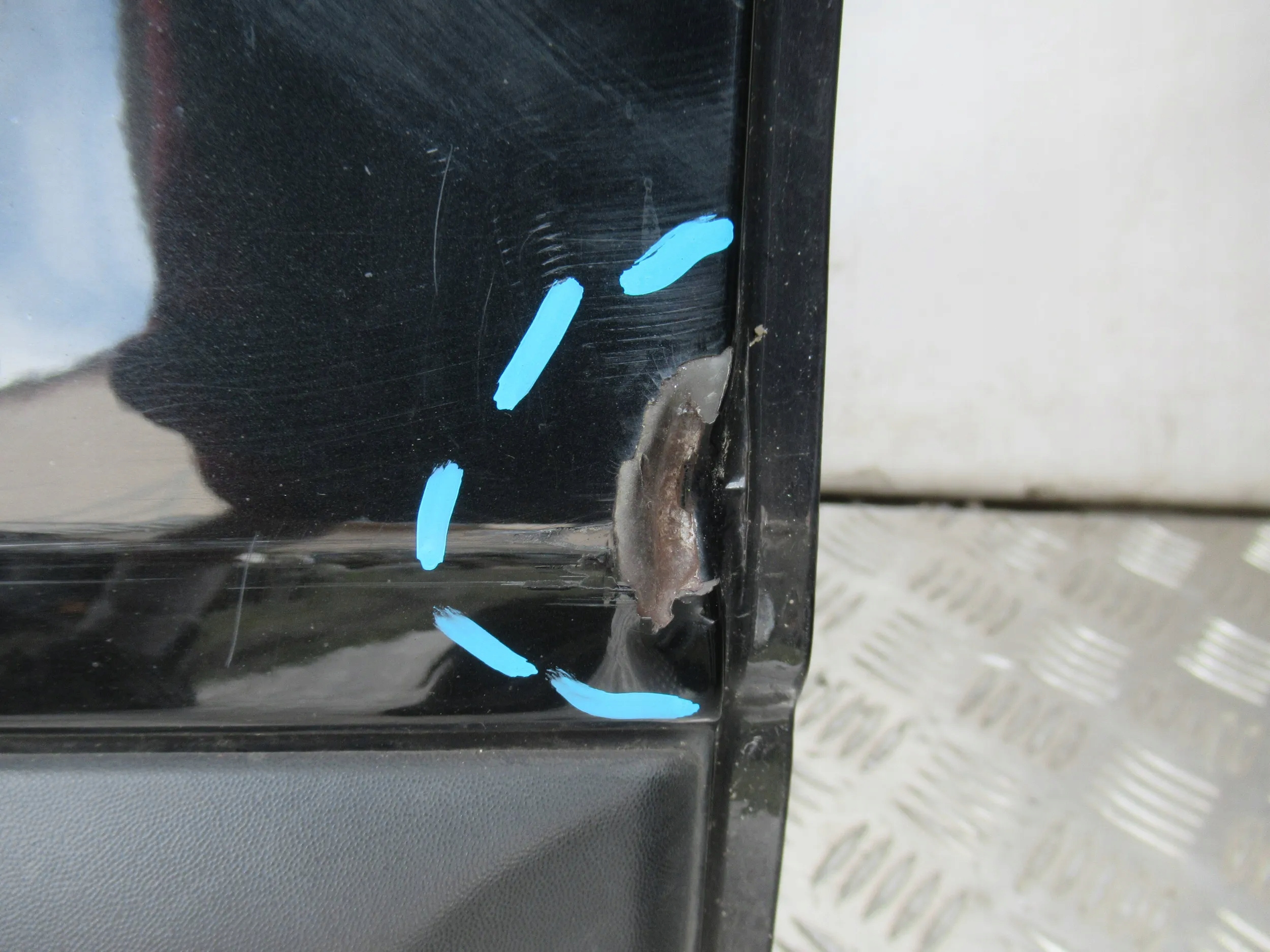 PRAVE ZADNE DVERE C3 PICASSO