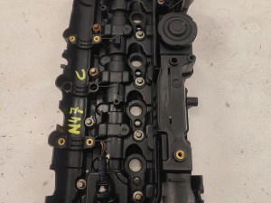 BMW V e90 n47d20c 7810584-05 KRYT VEKO VENTILOV KRYT BMW V e90 n47d20c 7810584-05 KRYT VEKO VENTILOV KRYT