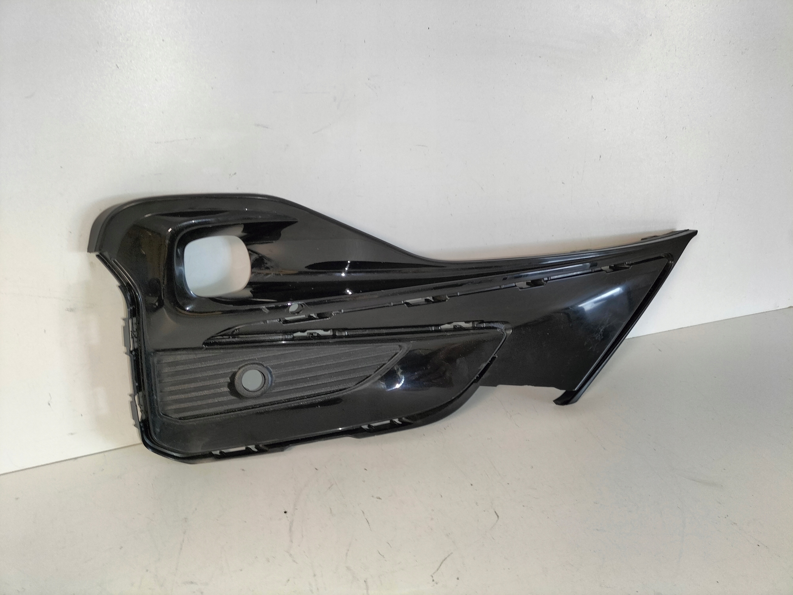 KRYTKA MRIEZKA PREDNEHO NARAZNIKA PRAVA FORD S-MAX SMAX MK2 LIFT 19- ST-LINE