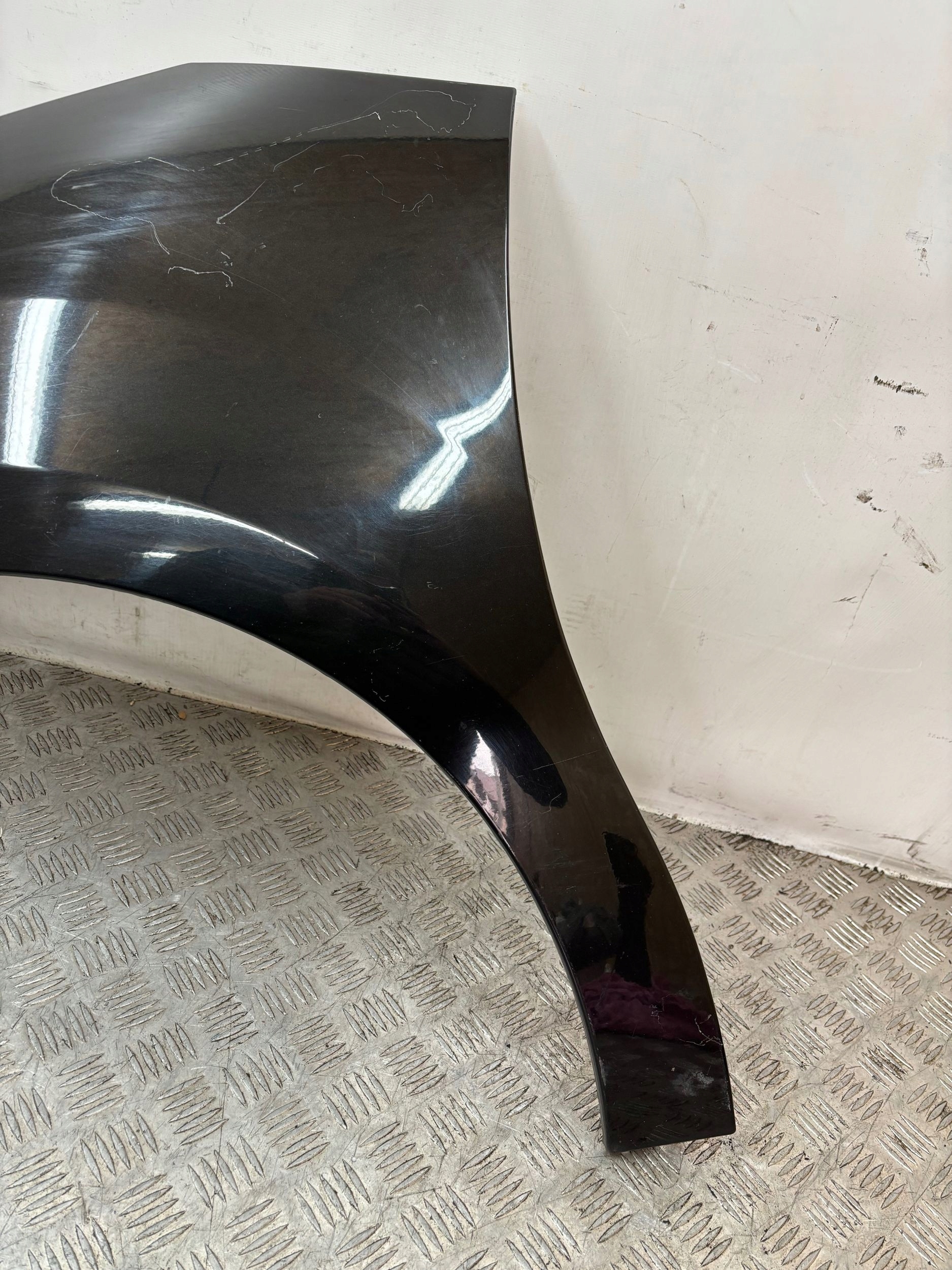 BLATNIK PREDNÝ LAVY CITROEN C3 II DS3 09-