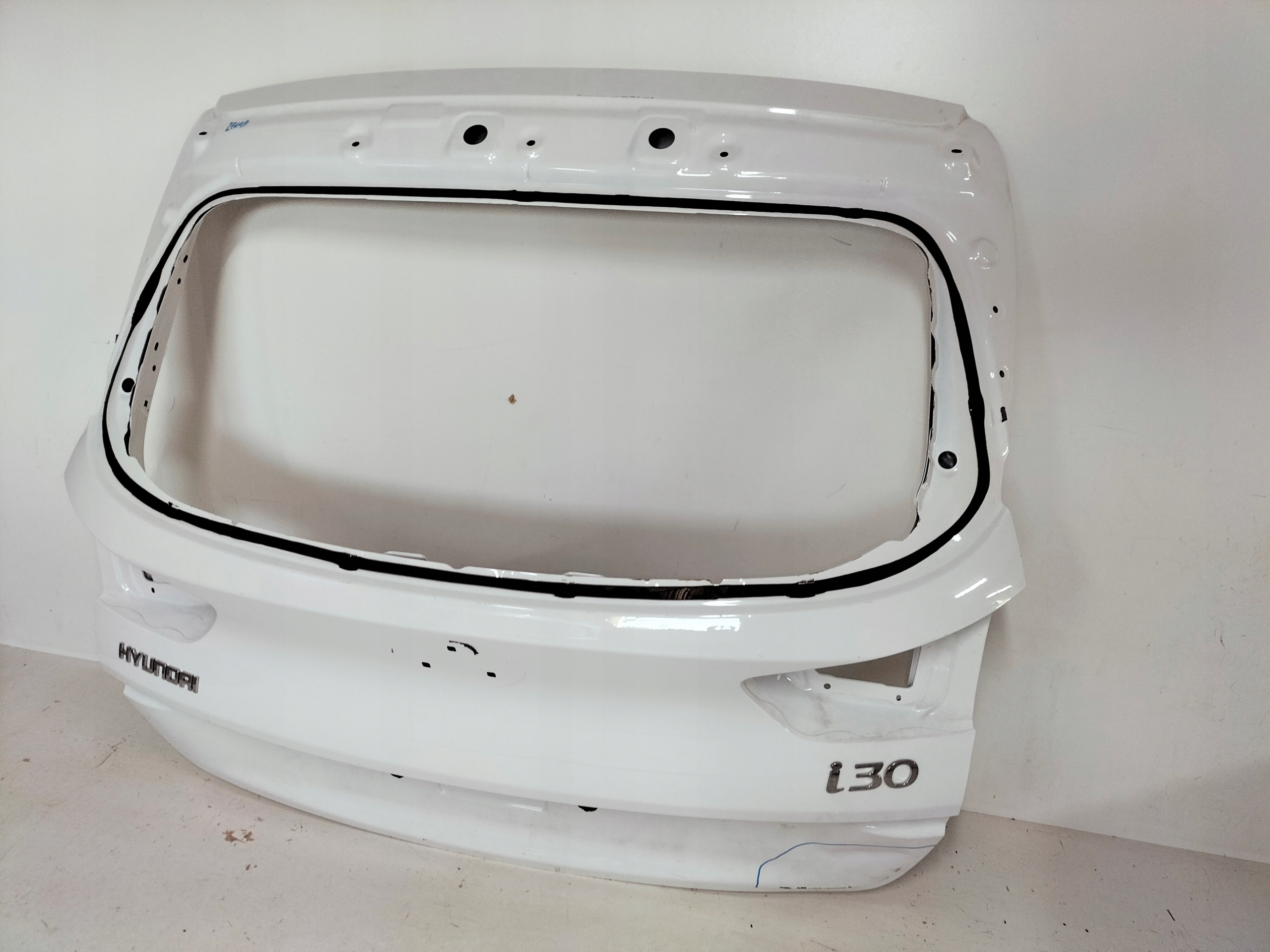 ZADNÁ KAPOTA HYUNDAI I30 III 17- KOMBI