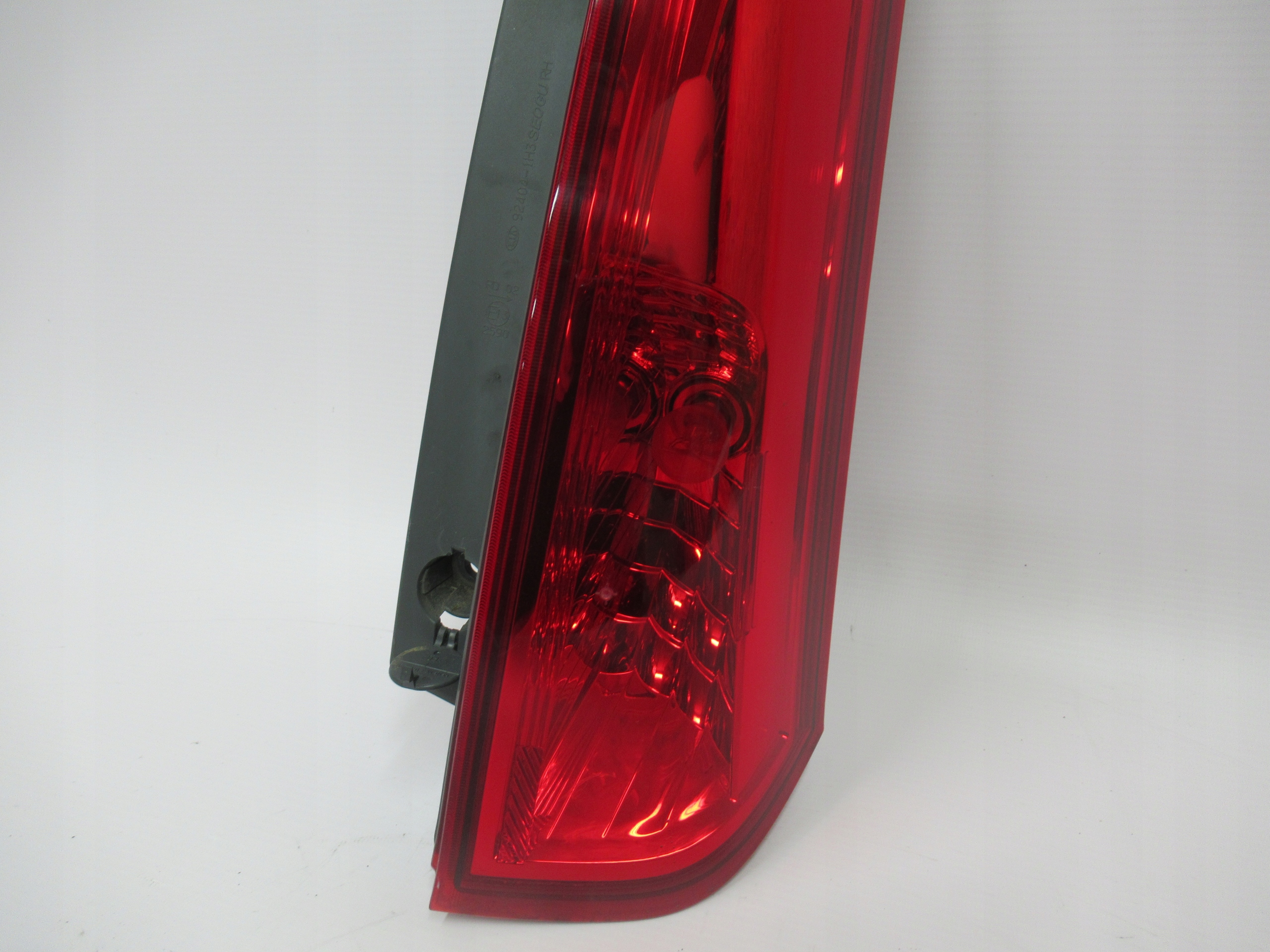 PRAVE ZADNE SVETLO VRCHNÁ KIA CEED I KOMBI