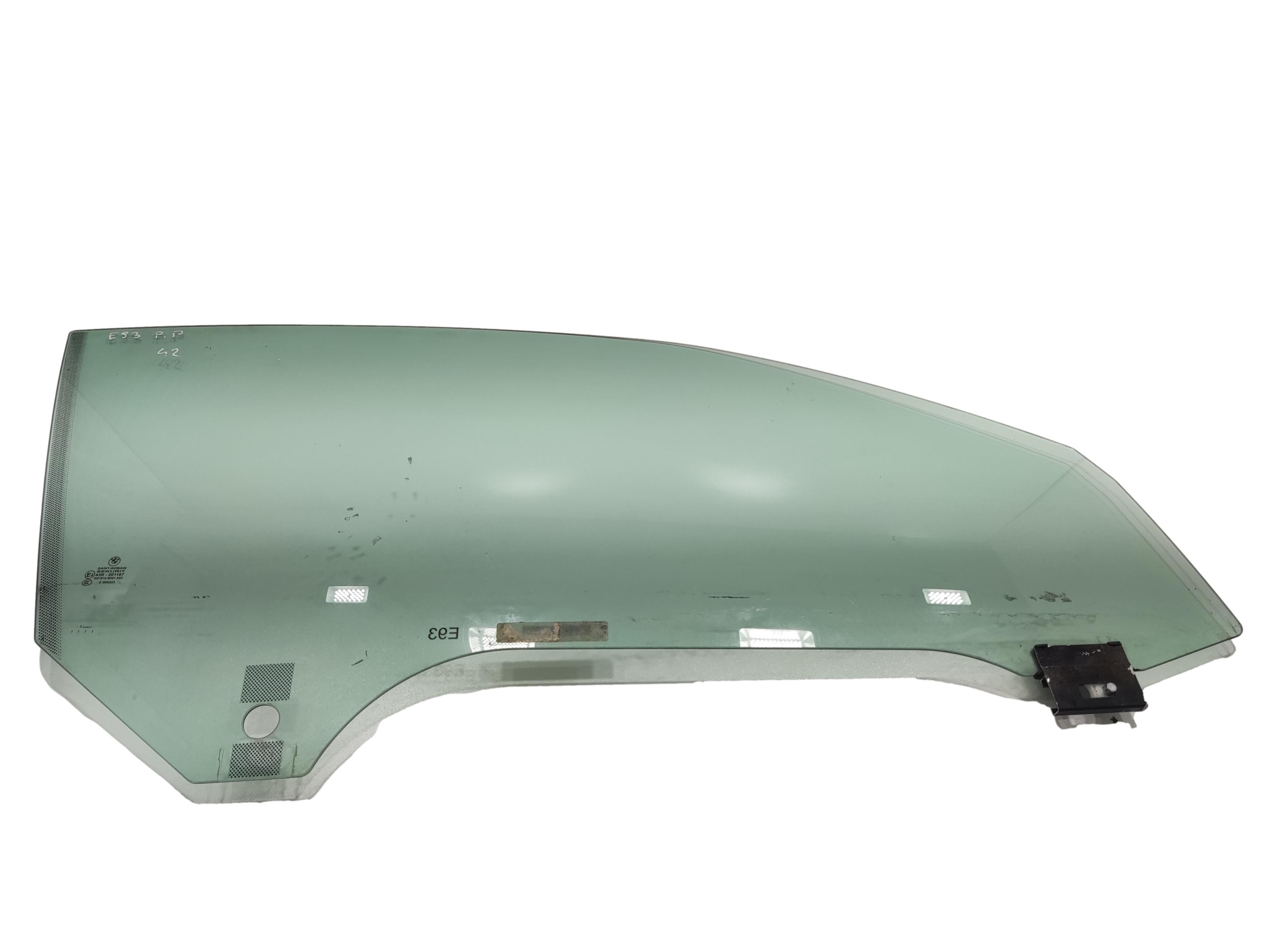 SKLO PRAVÝCH PREDNÝCH DVERÍ BMW 3 E93 2007-2012