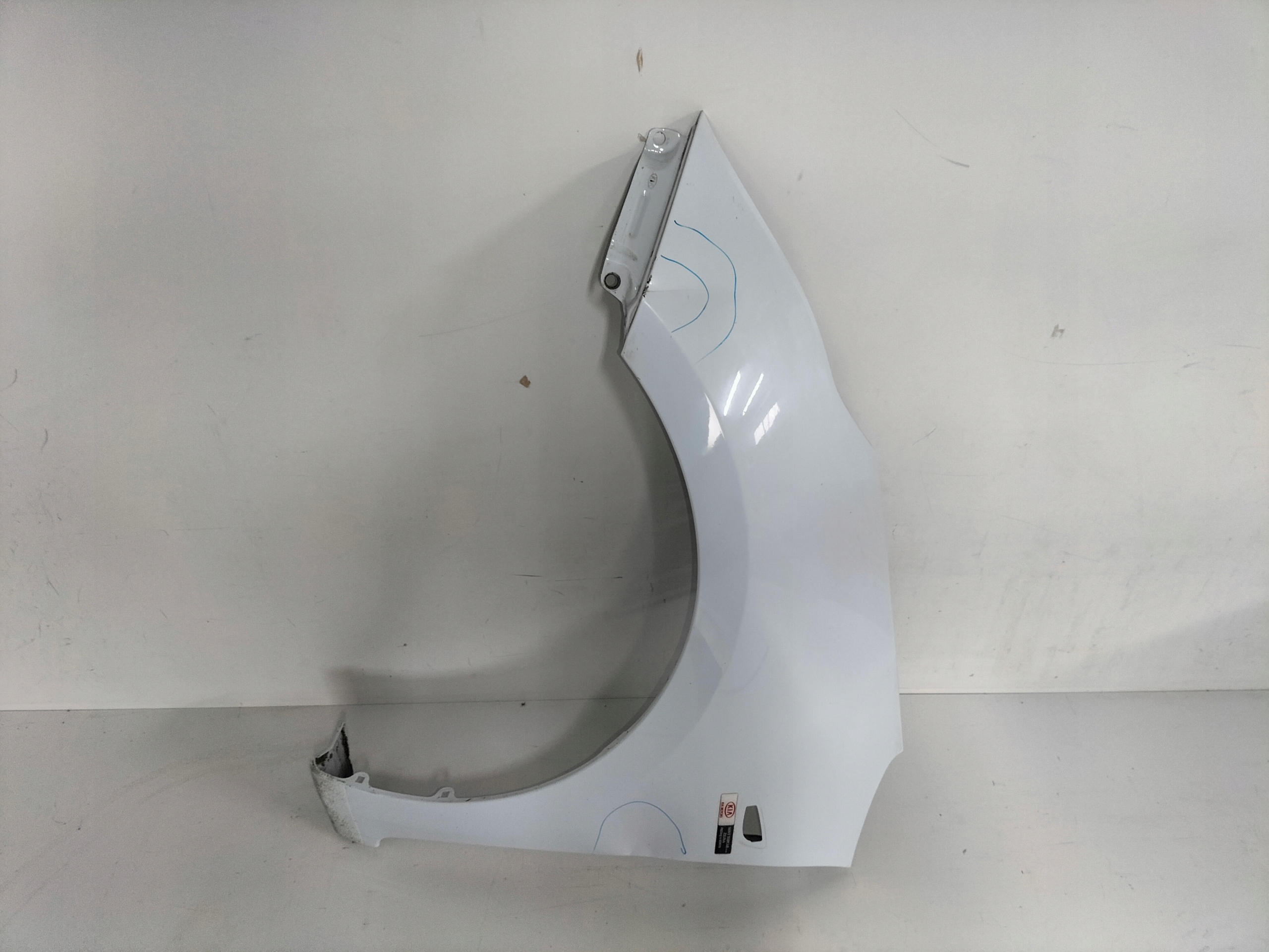 ĽAVÝ PREDNÝ BLATNÍK KIA CEED II 12-15