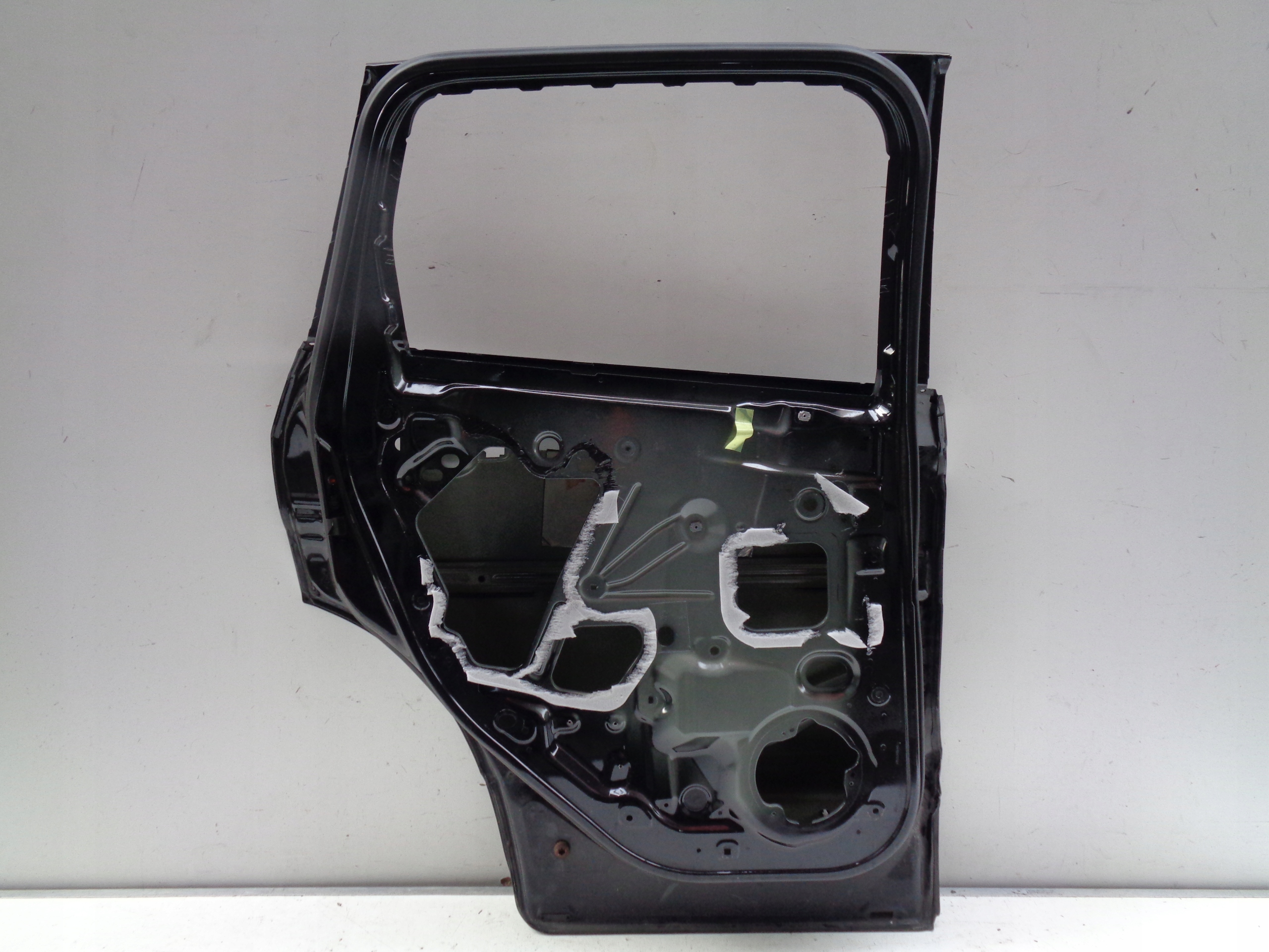 ĽAVÉ ZADNÉ DVERE FORD KUGA MK2 12- NR 39419