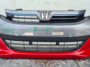 Honda Insight LIFT 010- PREDNÝ NÁRAZNÍK 71101-TM8-ZY00 Honda Insight LIFT 010- PREDNÝ NÁRAZNÍK 71101-TM8-ZY00