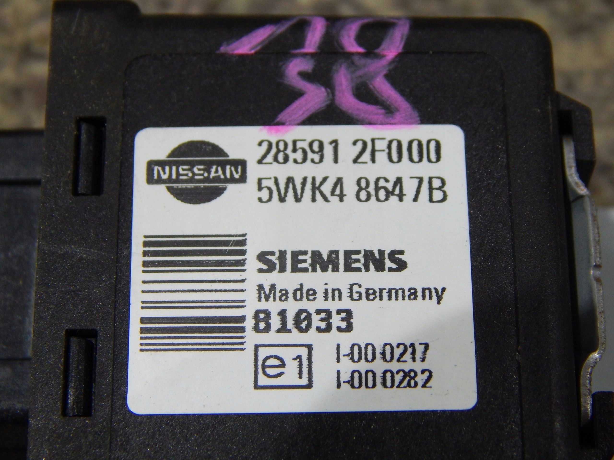 renault koleos 2.0 dci MODUL immo 28591 2F000