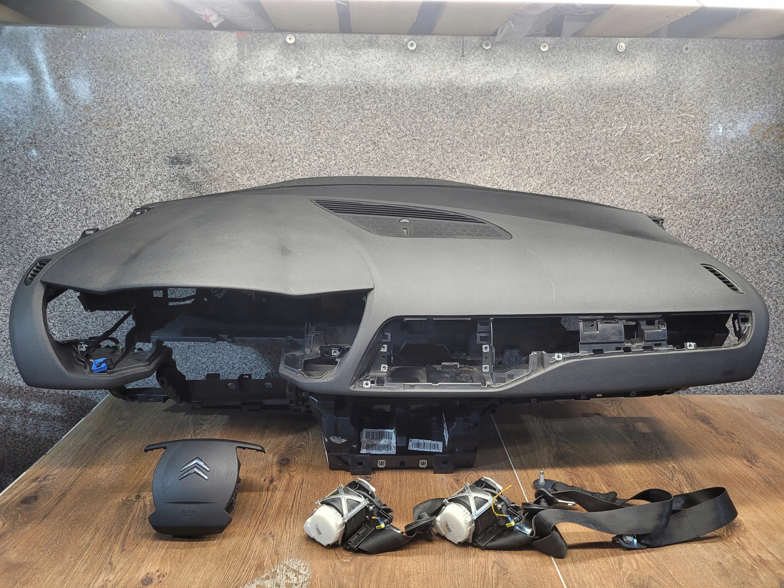 CITROEN C5 III 08- PRISTROJOVA DOSKA, AIRBAGY, PASY