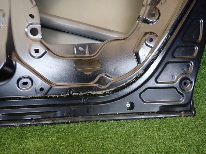 TOYOTA YARIS IV CROSS PRAVE PREDNE DVERE