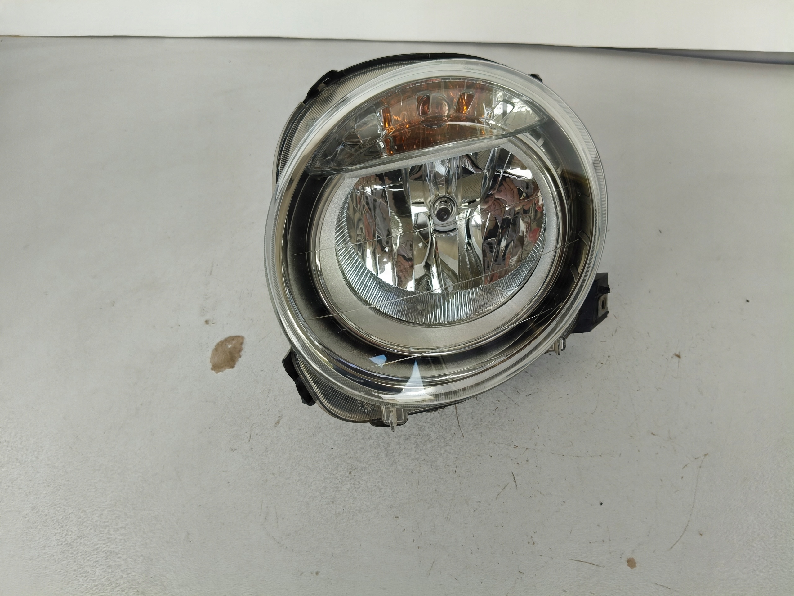 LAVE PREDNE SVETLO FIAT 500 07-15