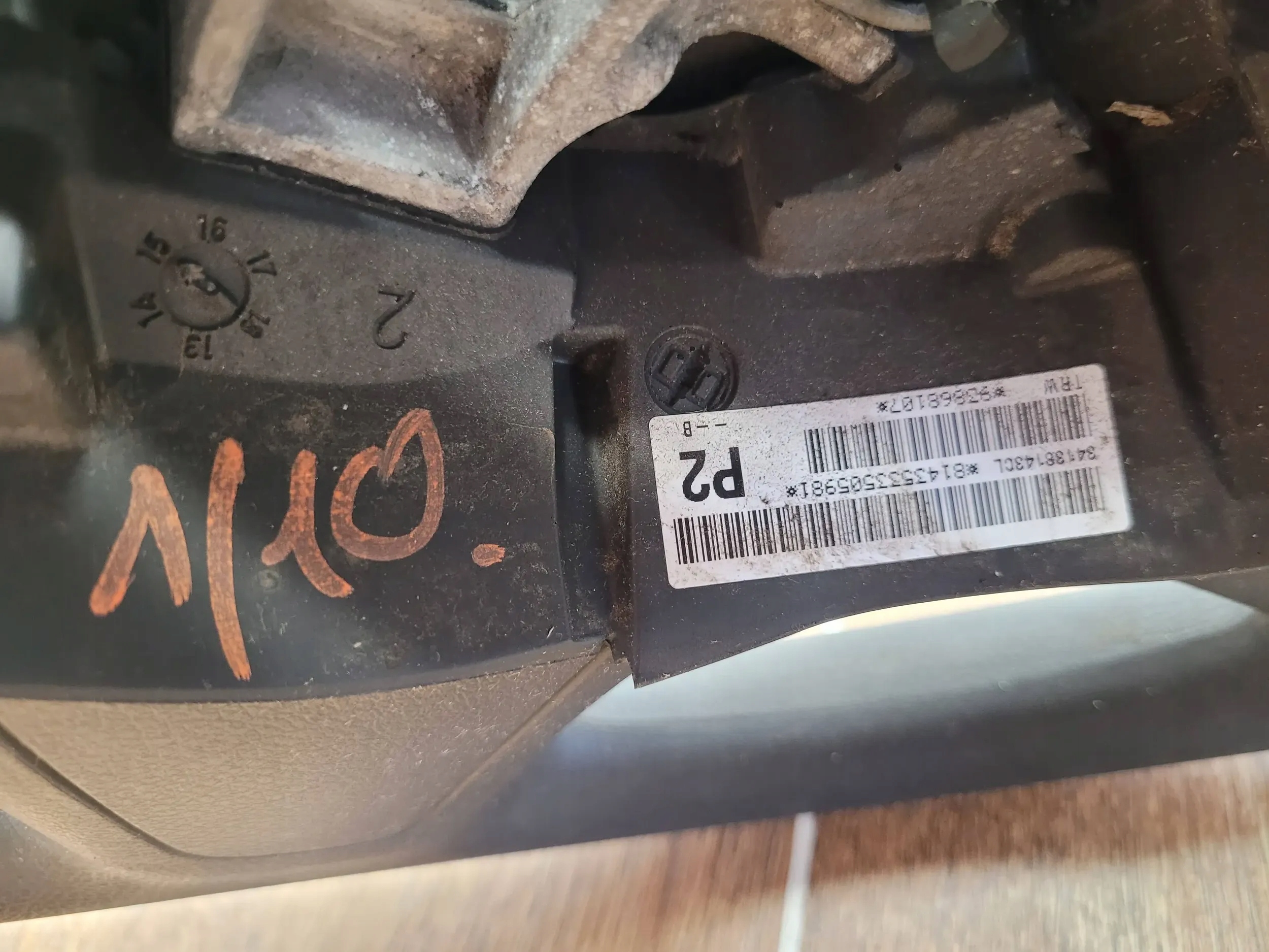 Renault Trafic III (X82) 2015 18650909S2 VOLANT