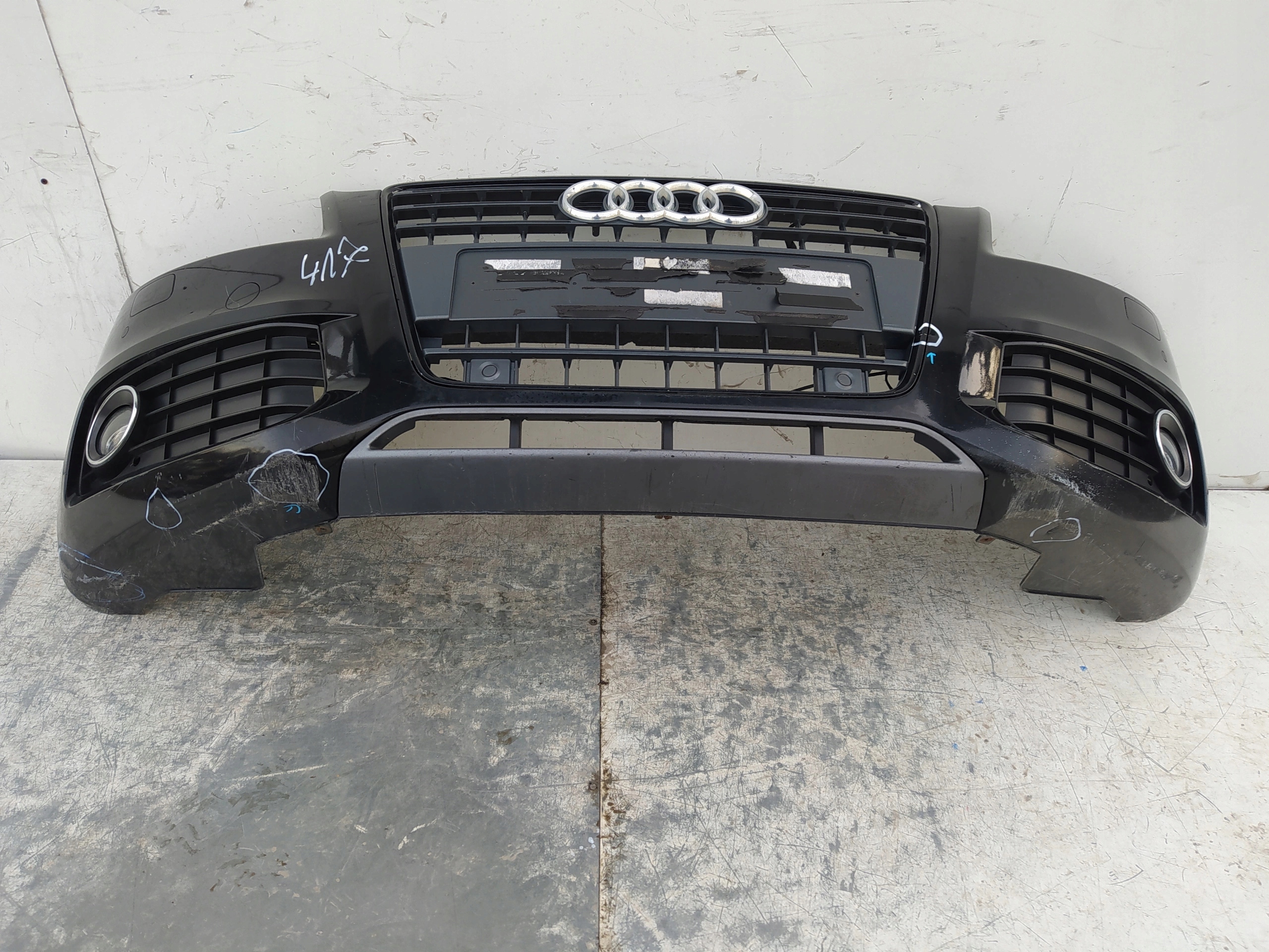 AUDI A5 8T S-LINE XENON PDC 8T0807437D PREDNÝ NÁRAZNÍK